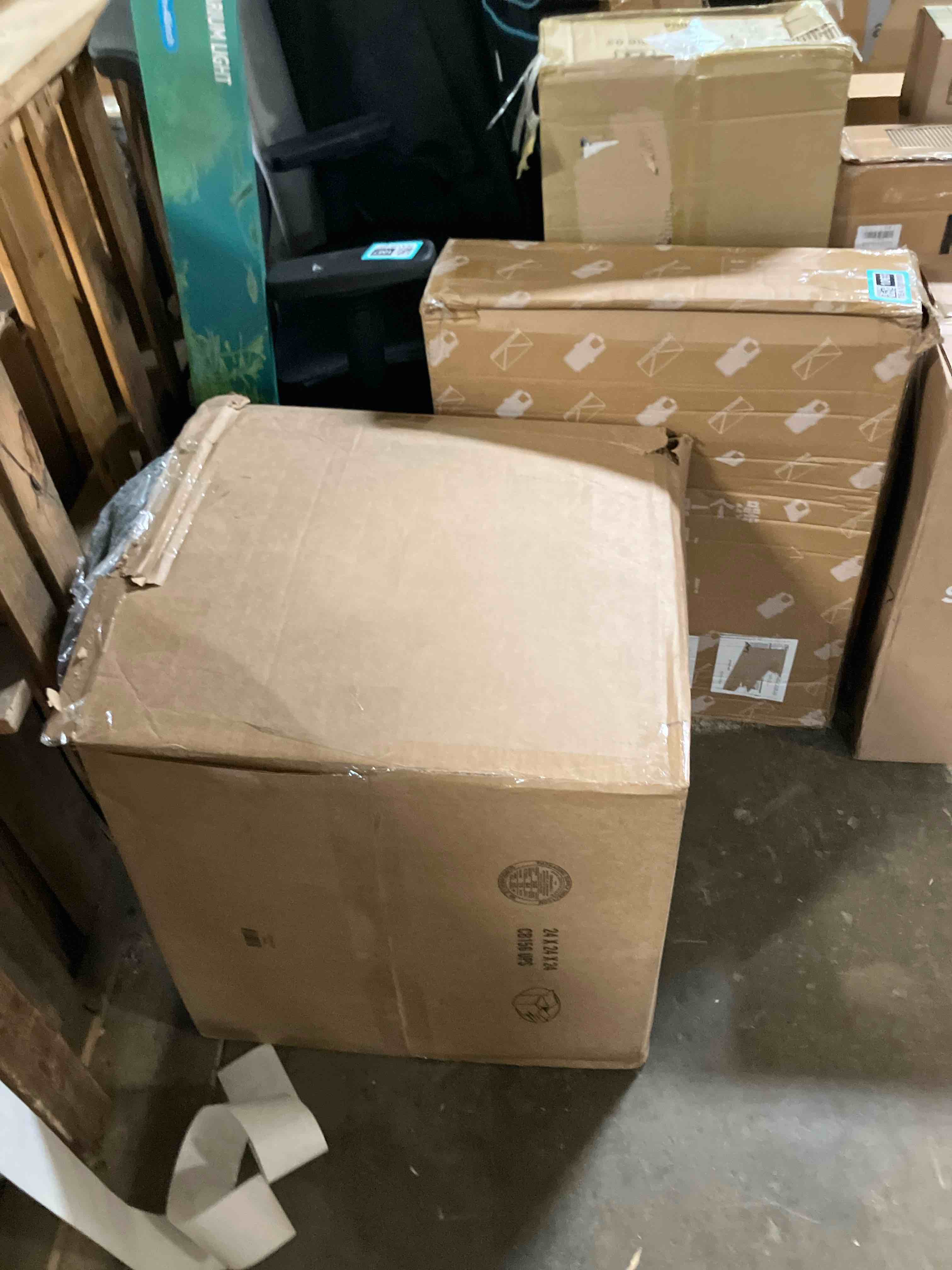 https://s3.amazonaws.com/lotting-images-prod/phillipi/TEA1201067_1741802538140.jpeg