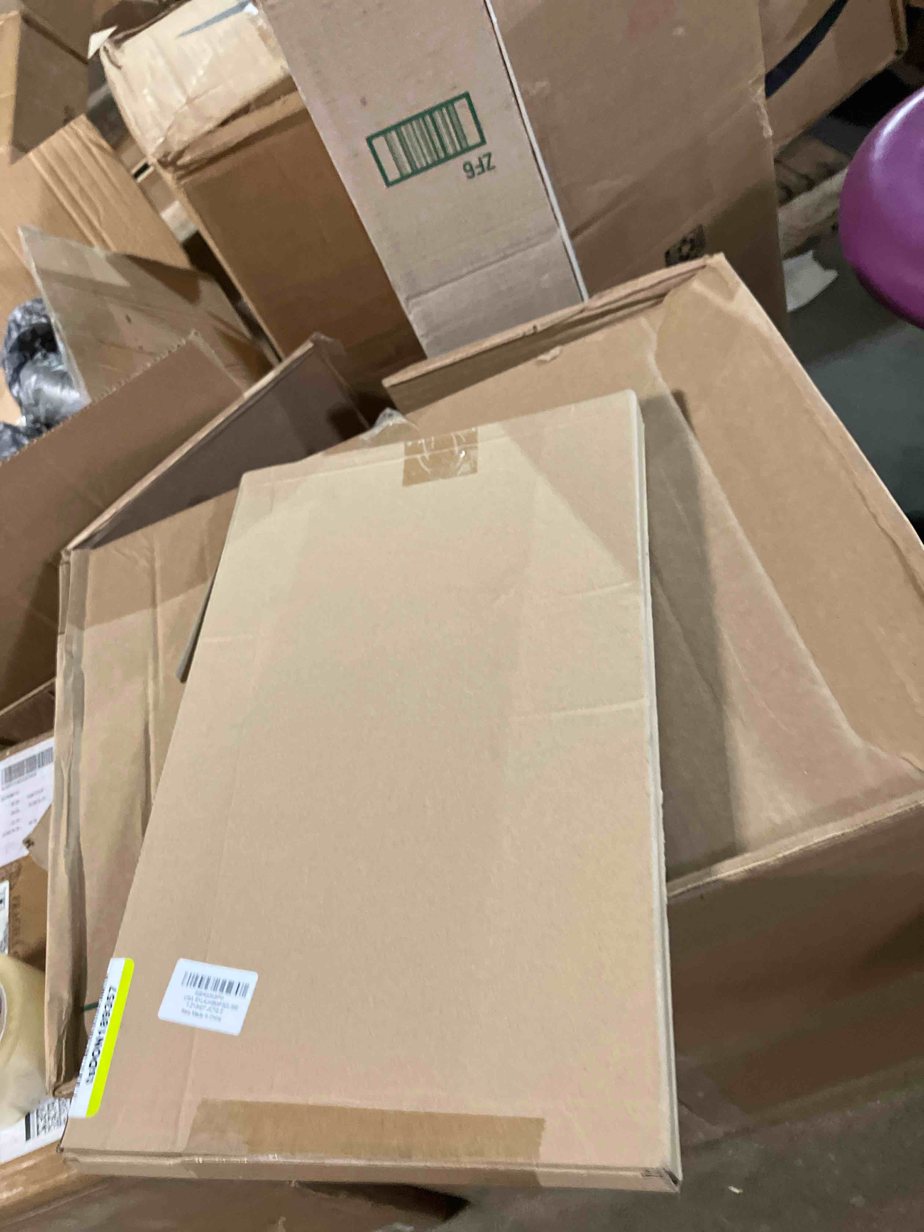 https://s3.amazonaws.com/lotting-images-prod/phillipi/TEA1202301_1742402408237.jpeg