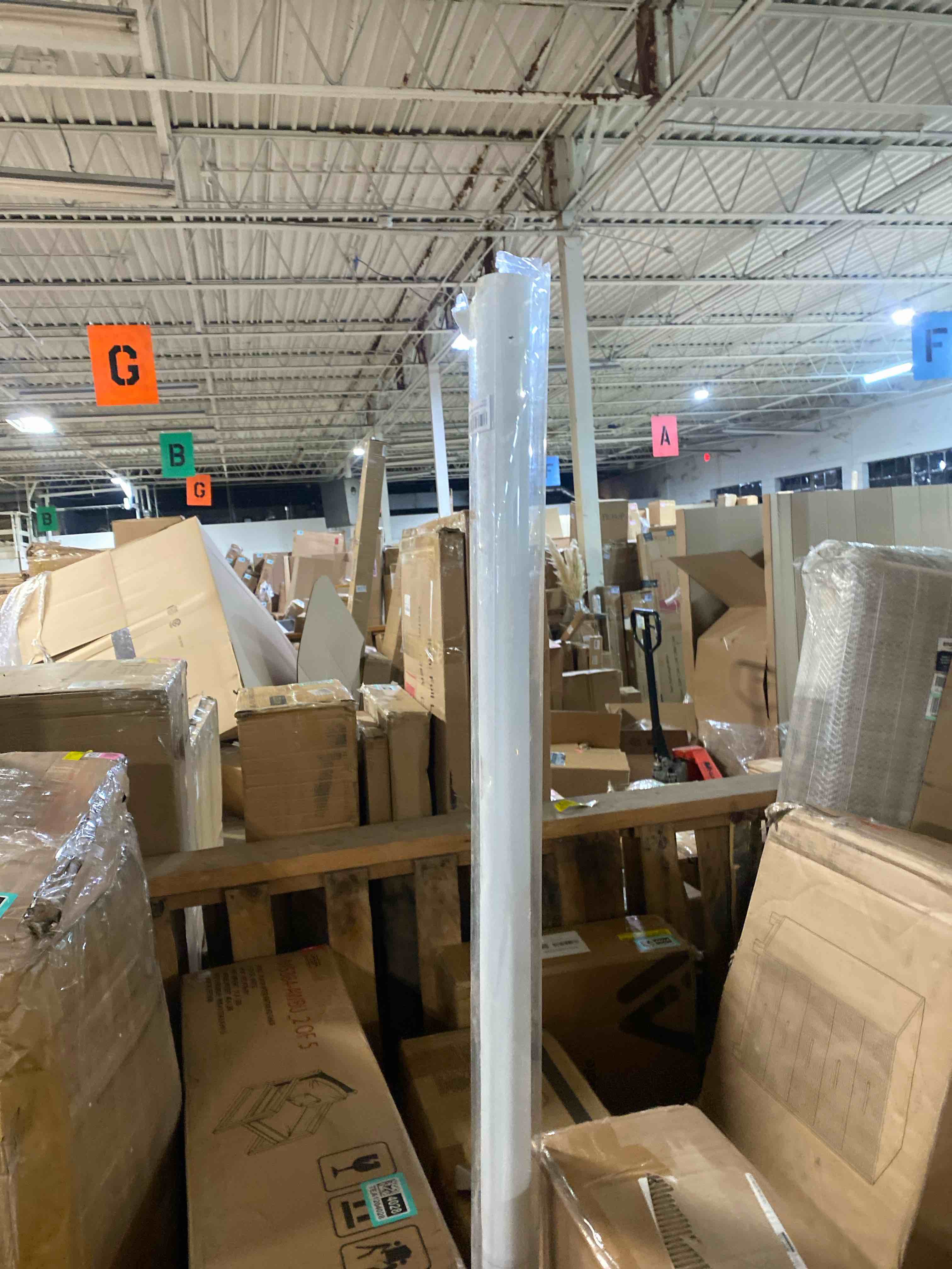 https://s3.amazonaws.com/lotting-images-prod/phillipi/TEA1204033_1740087022532.jpeg