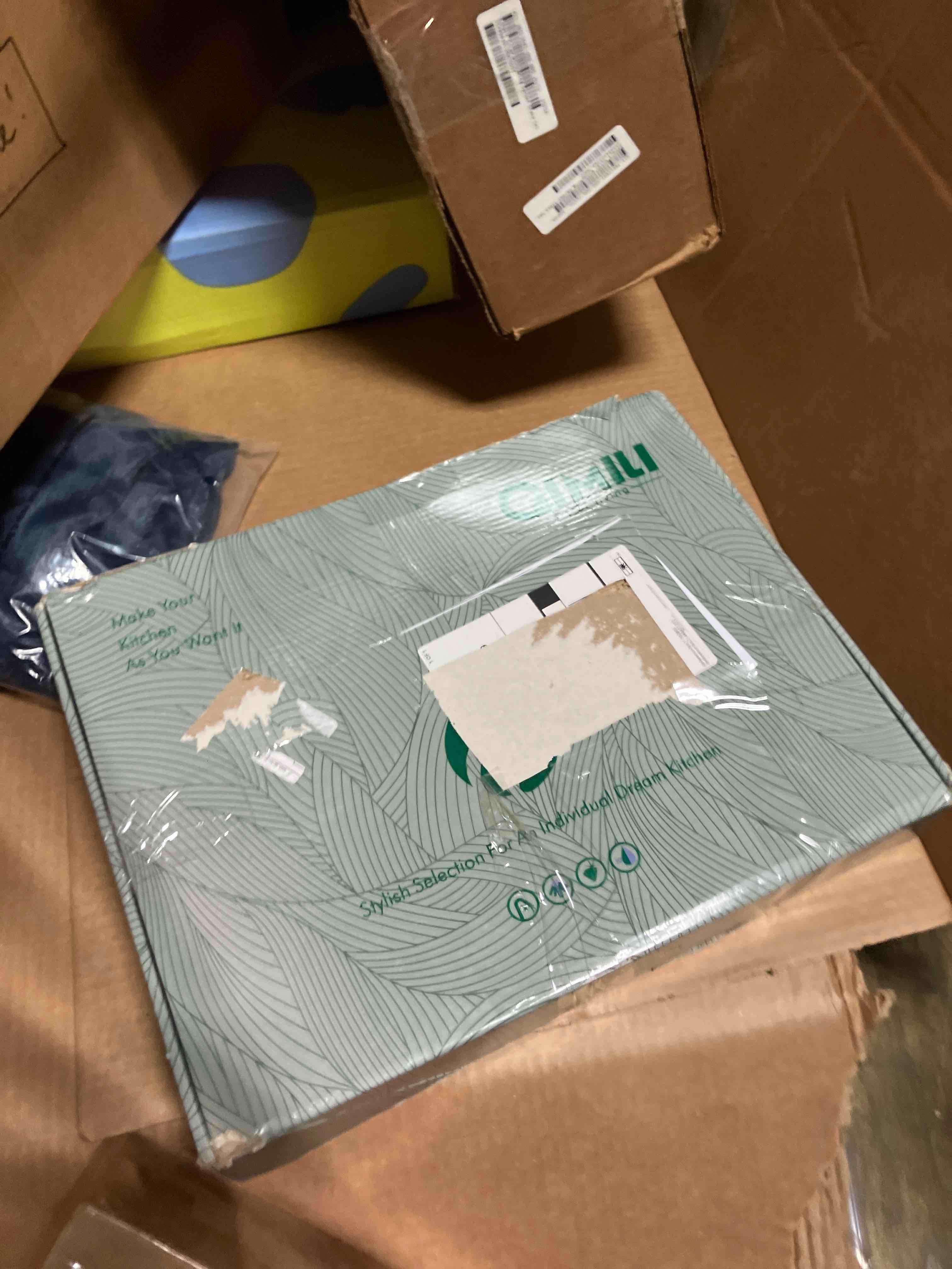 https://s3.amazonaws.com/lotting-images-prod/phillipi/TEA1204387_1740599736773.jpeg