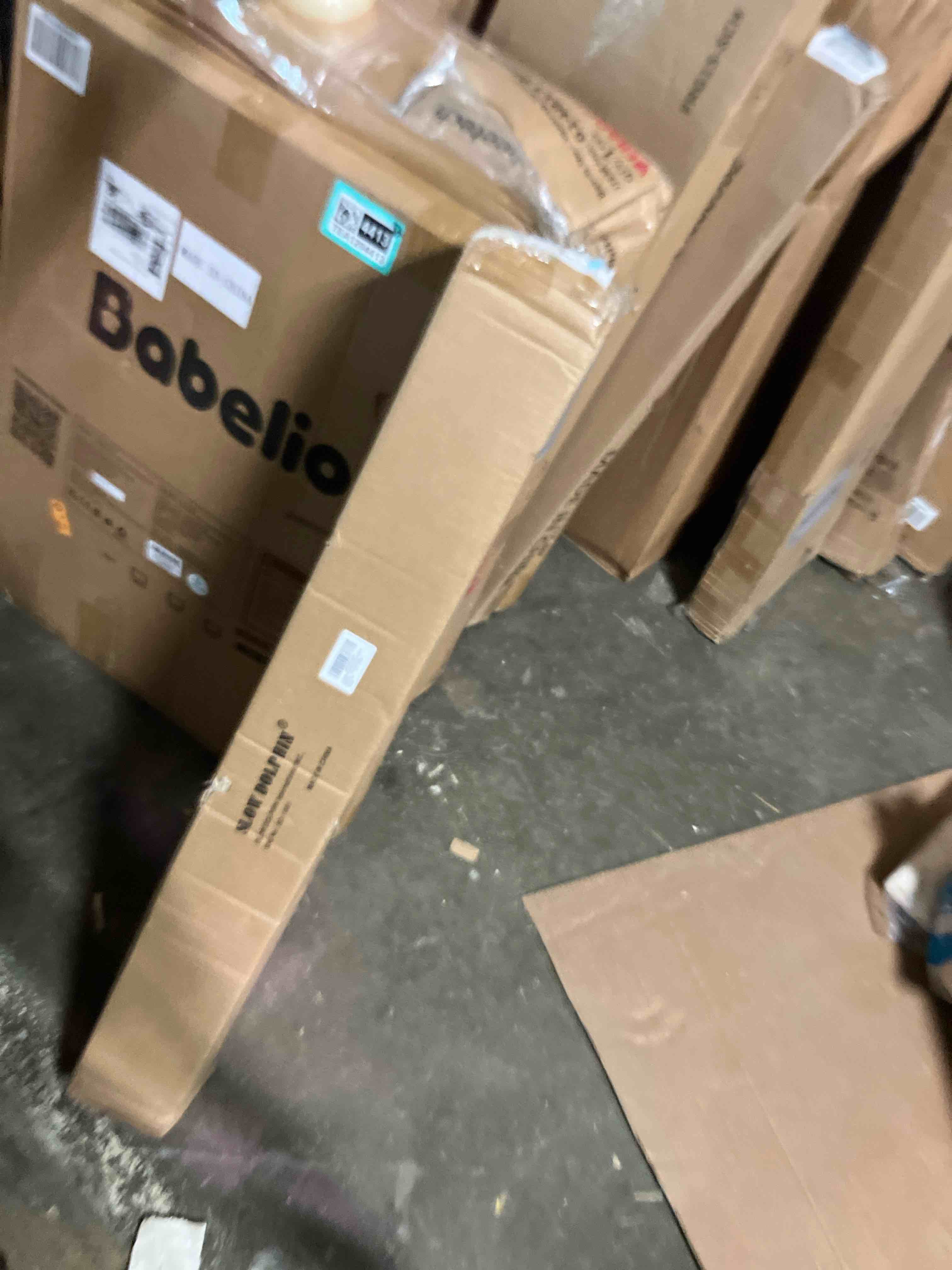 https://s3.amazonaws.com/lotting-images-prod/phillipi/TEA1204412_1740596666567.jpeg