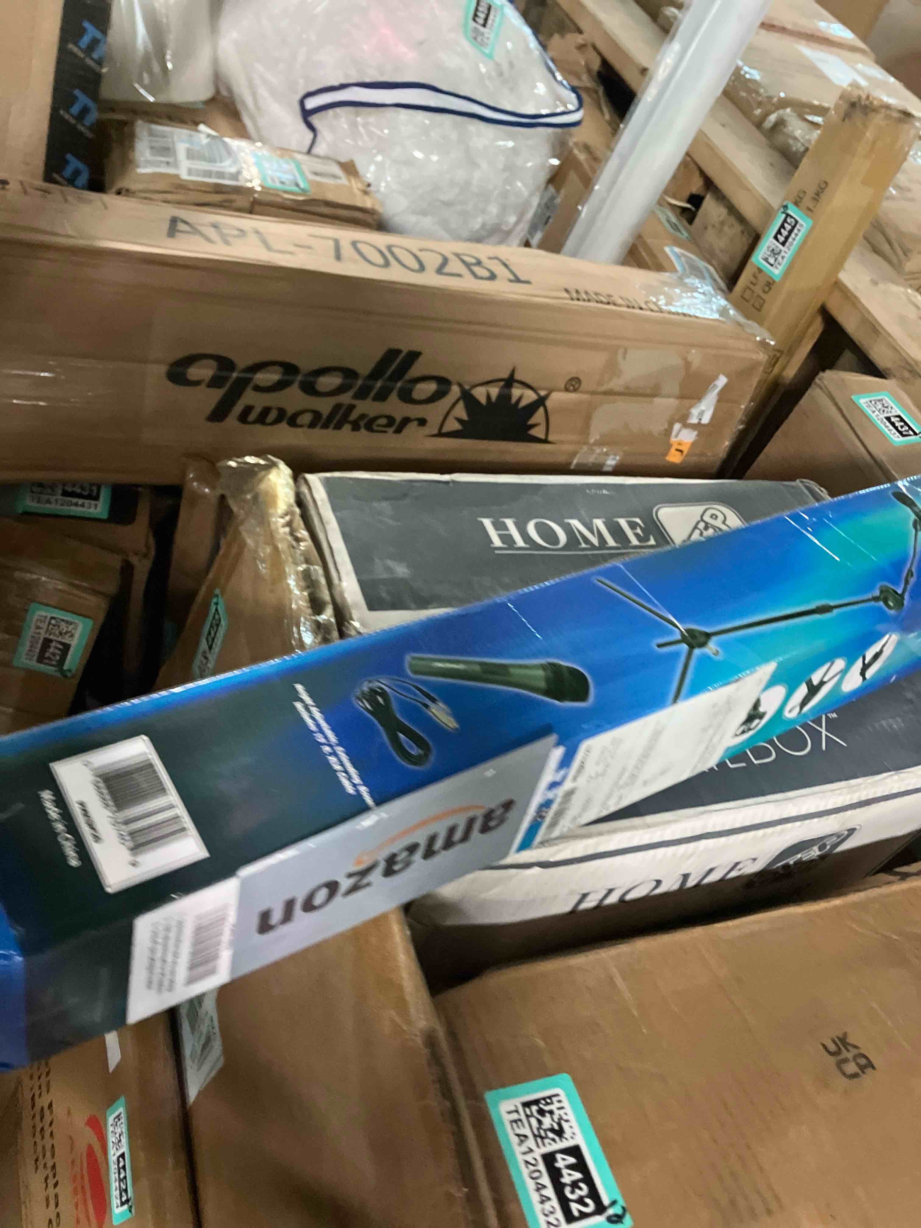 https://s3.amazonaws.com/lotting-images-prod/phillipi/TEA1204420_1740594584110.jpeg