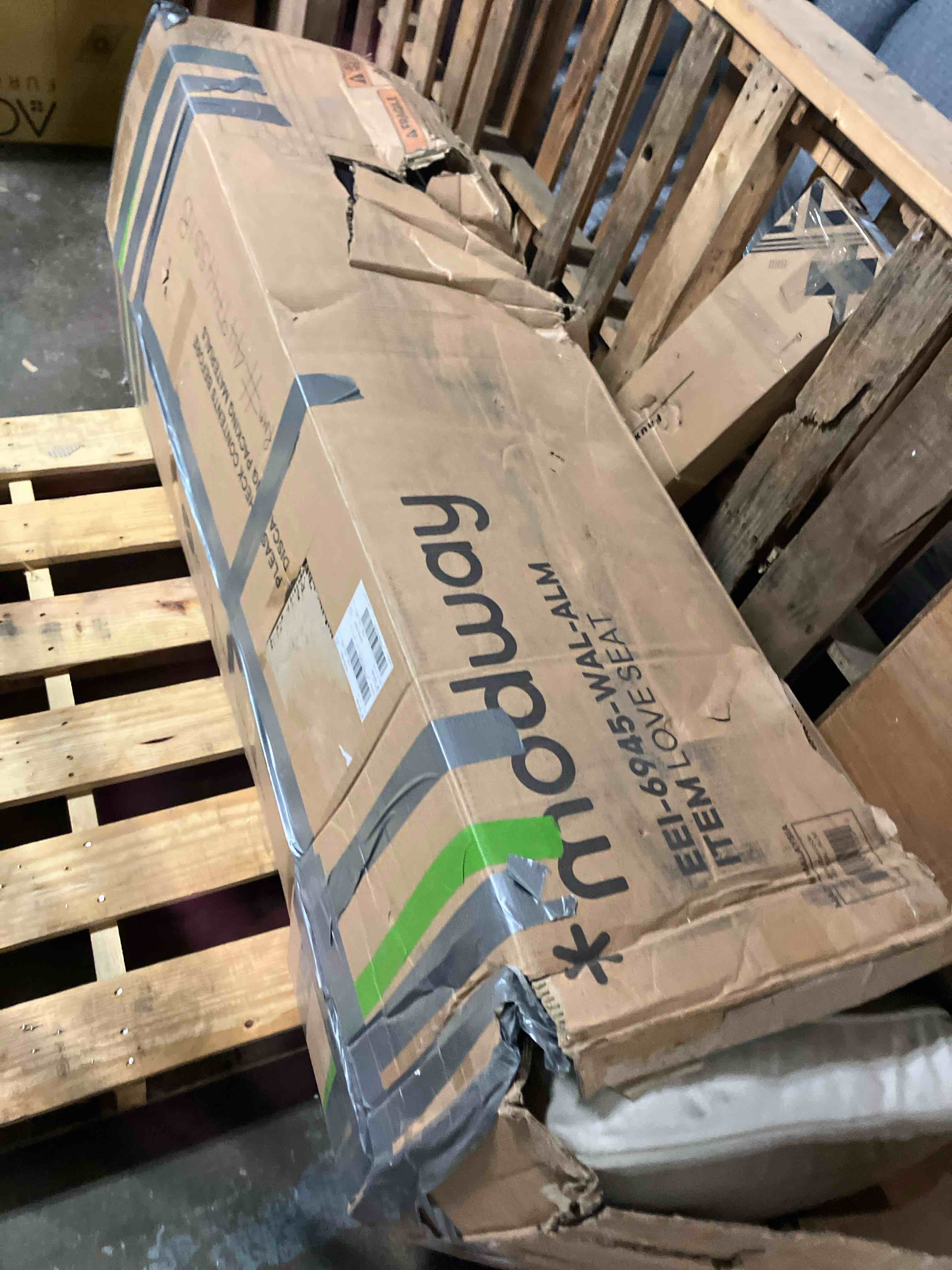 https://s3.amazonaws.com/lotting-images-prod/phillipi/TEA1204748_1740677558951.jpeg