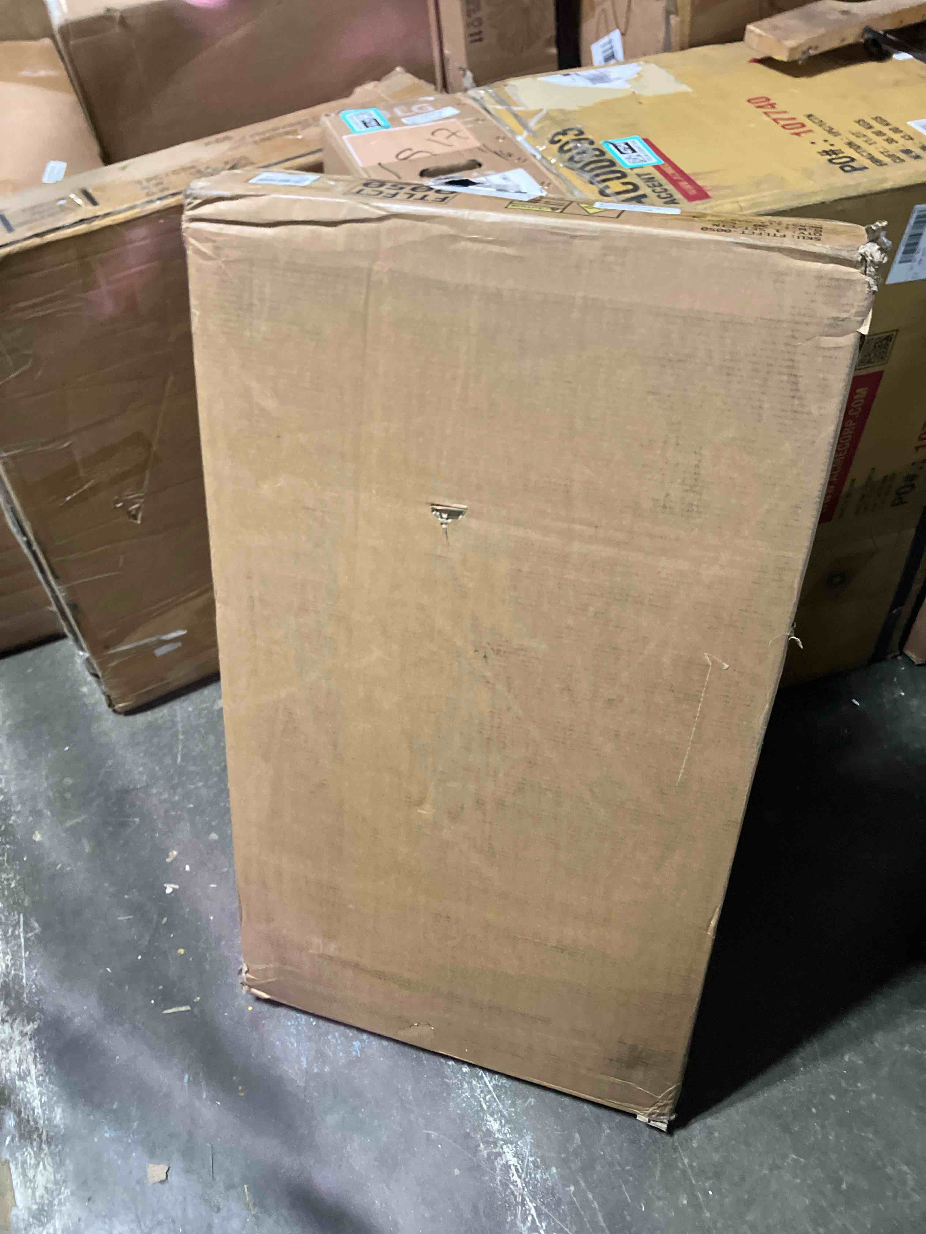 https://s3.amazonaws.com/lotting-images-prod/phillipi/TEA1204750_1740677348222.jpeg