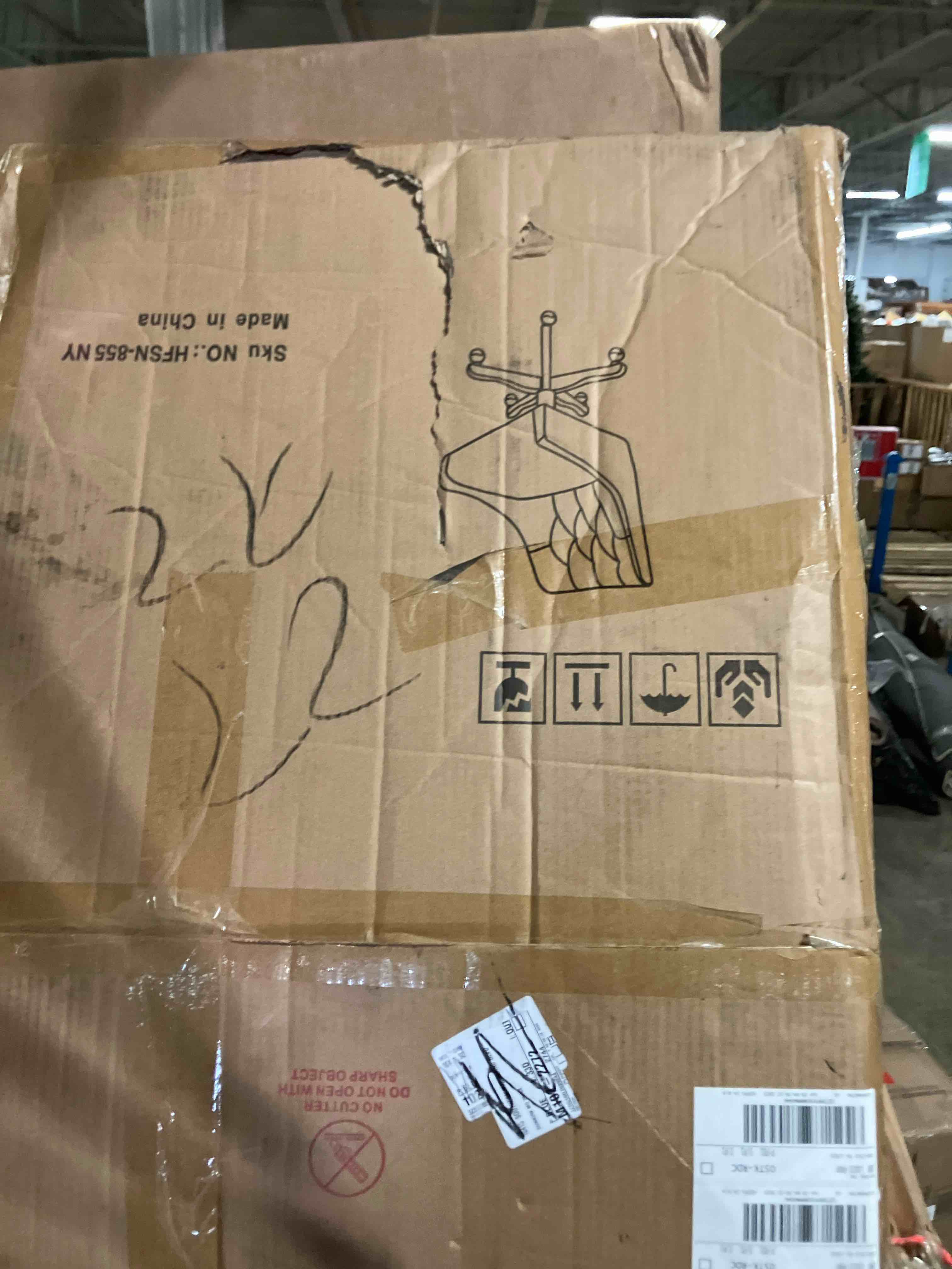 https://s3.amazonaws.com/lotting-images-prod/phillipi/TEA1204758_1740675883383.jpeg