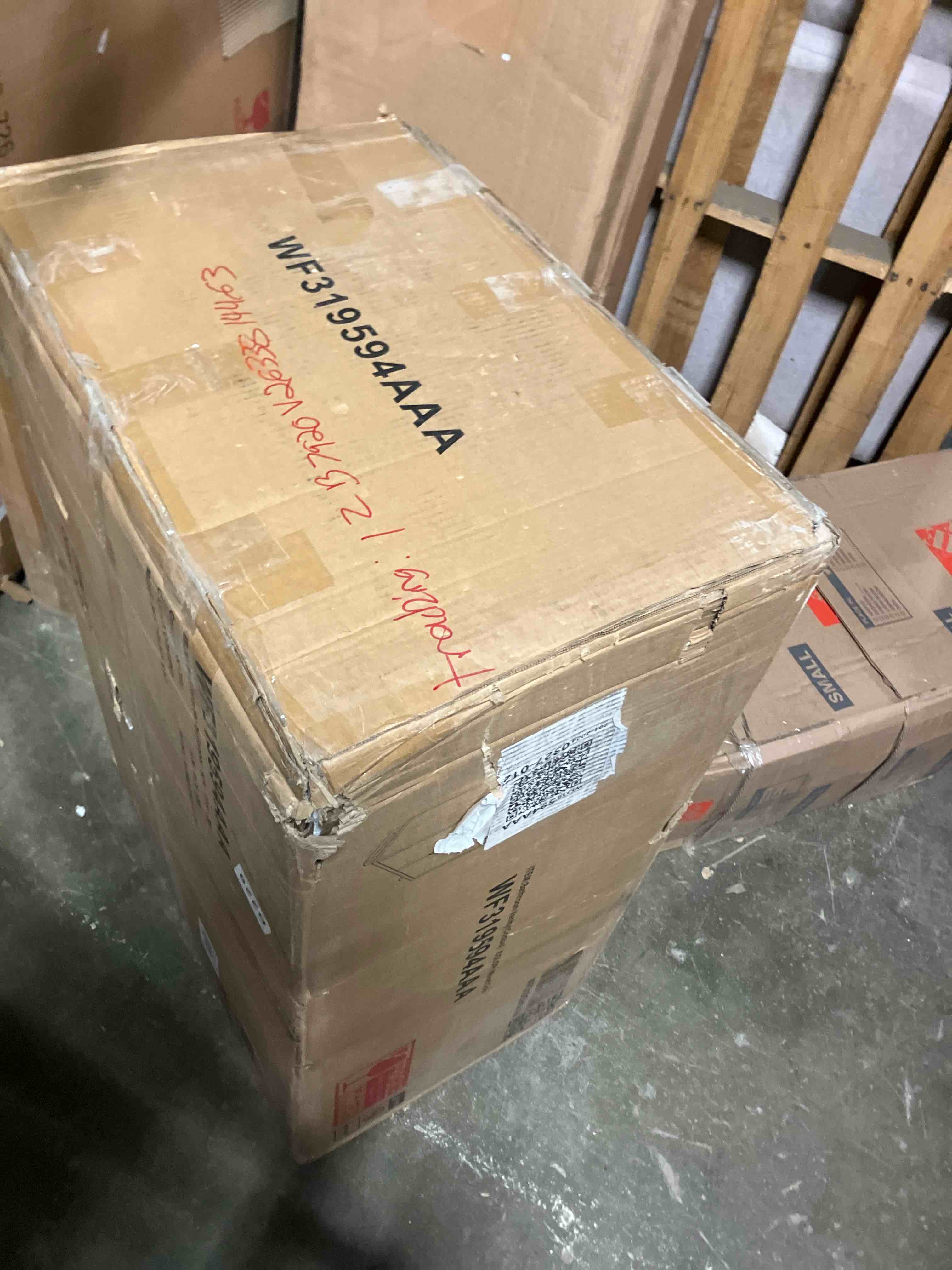 https://s3.amazonaws.com/lotting-images-prod/phillipi/TEA1204764_1740674551303.jpeg