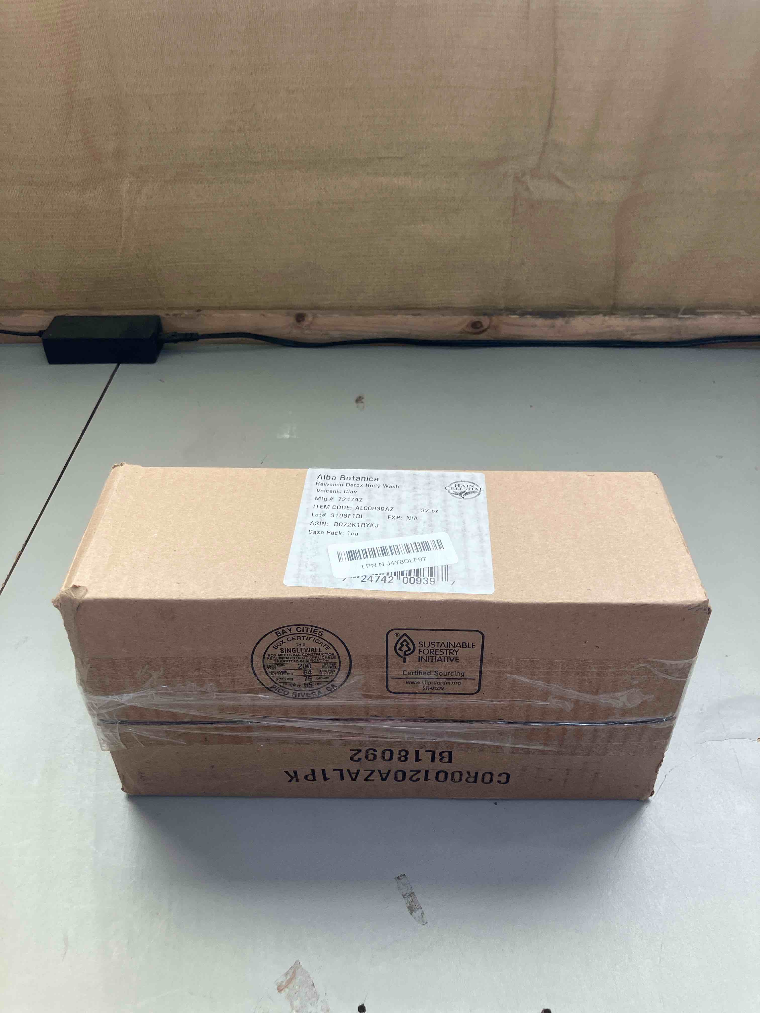https://s3.amazonaws.com/lotting-images-prod/phillipi/TEA1206272_1741872656526.jpeg