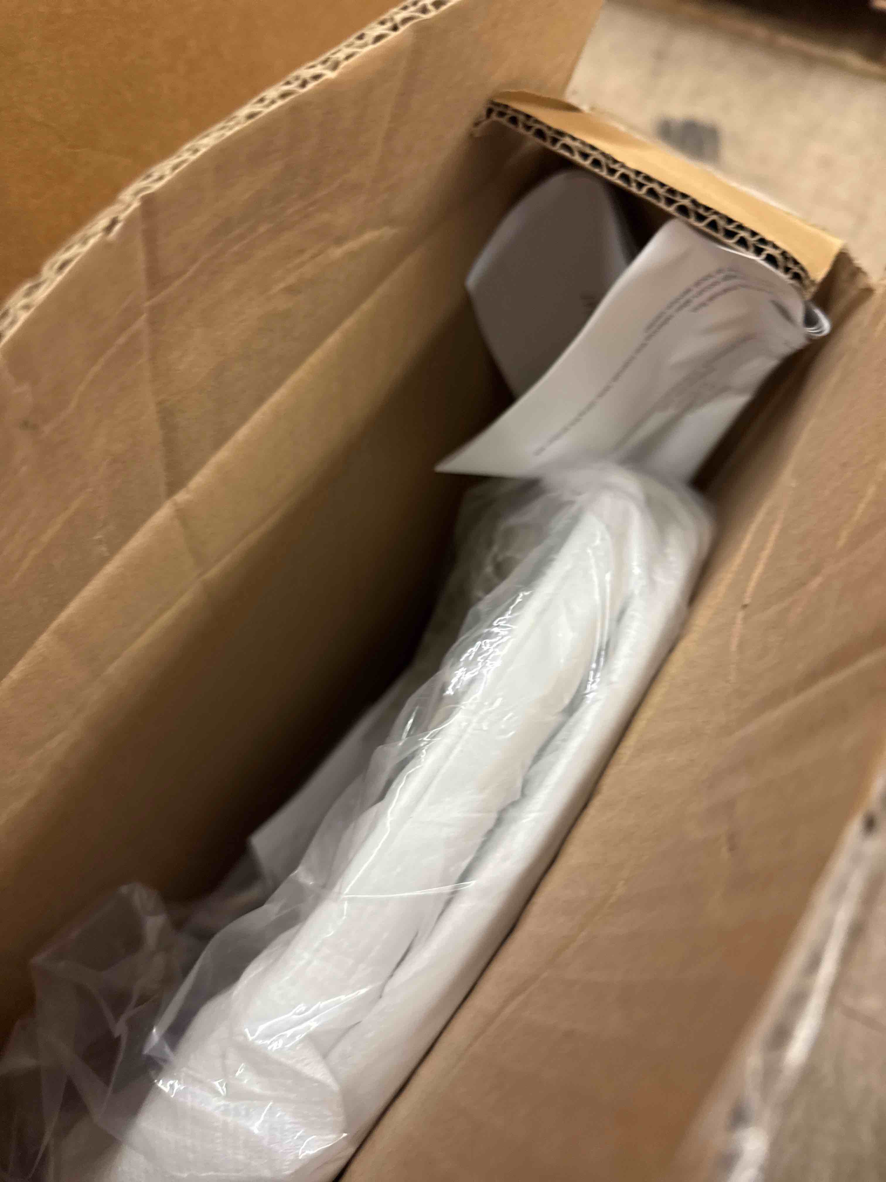 https://s3.amazonaws.com/lotting-images-prod/phillipi/TEA1207139_1748021086966.jpeg
