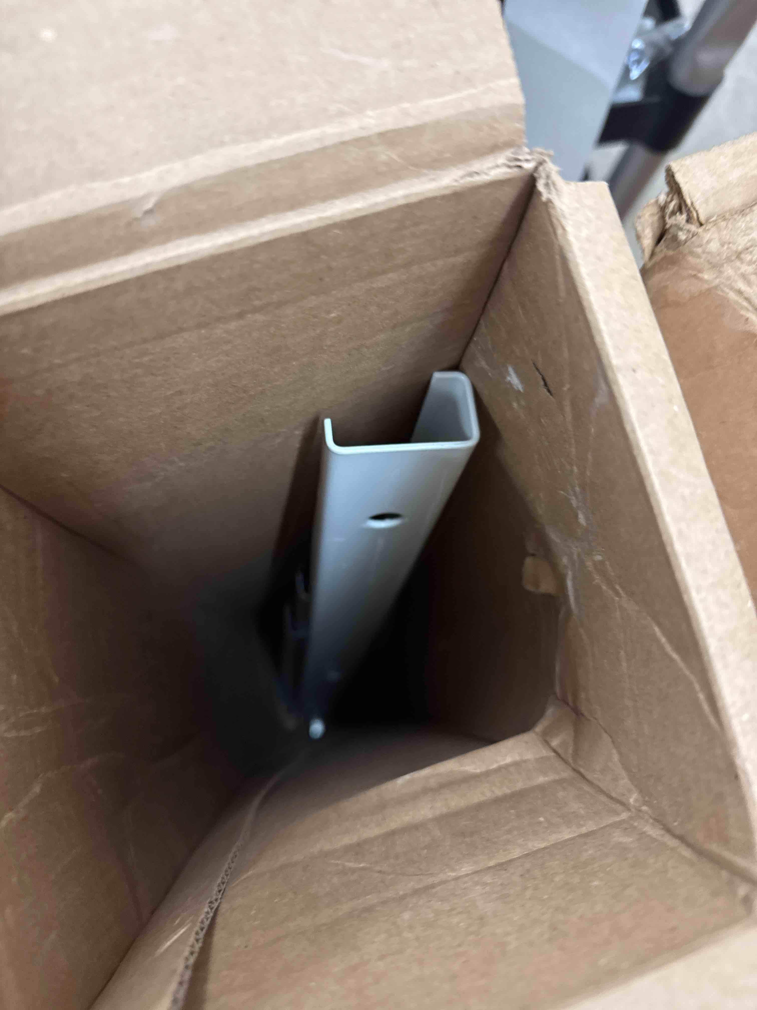 https://s3.amazonaws.com/lotting-images-prod/phillipi/TEA1207154_1748022899049.jpeg