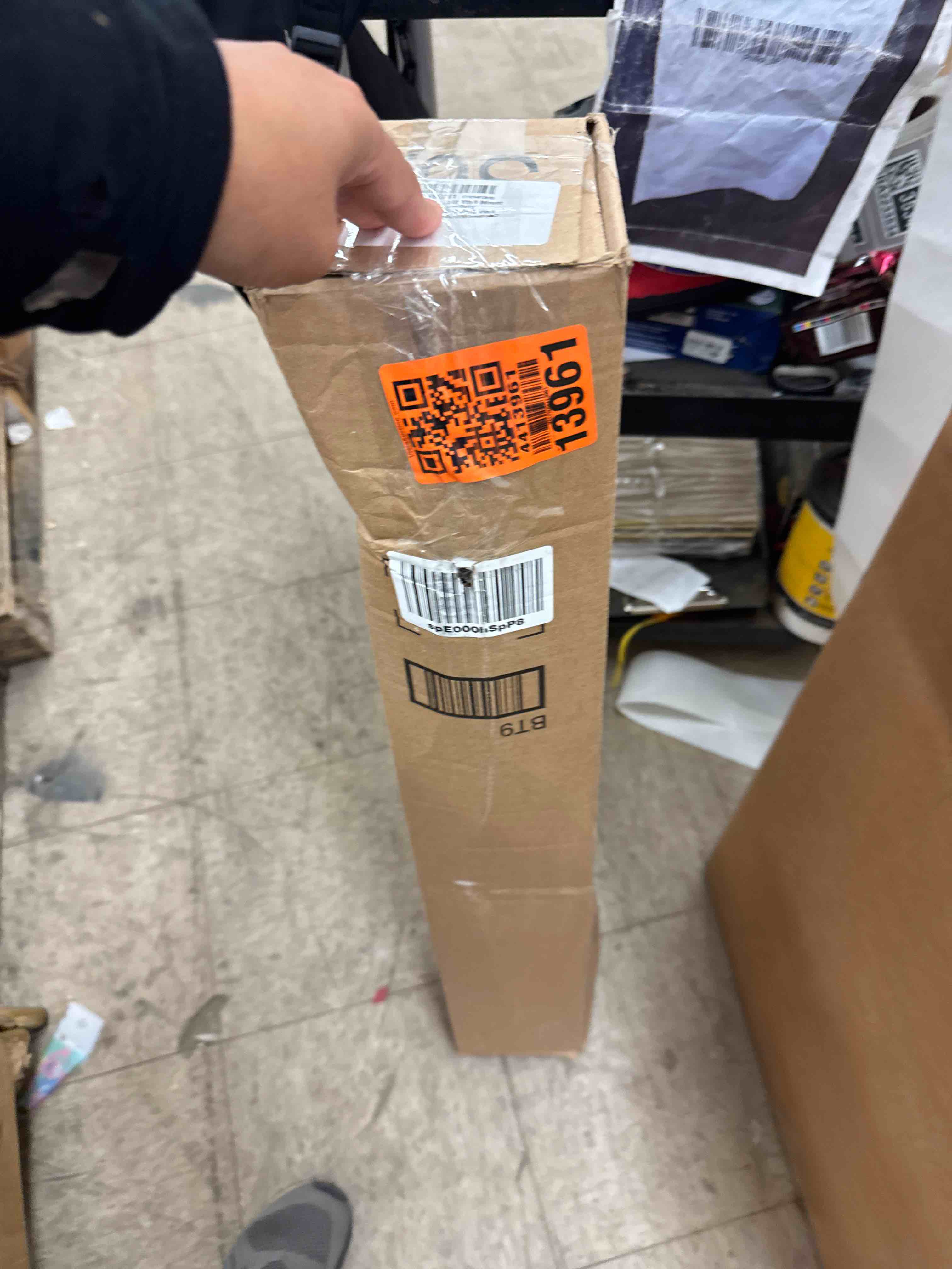 https://s3.amazonaws.com/lotting-images-prod/phillipi/TEA1207154_1748022910678.jpeg