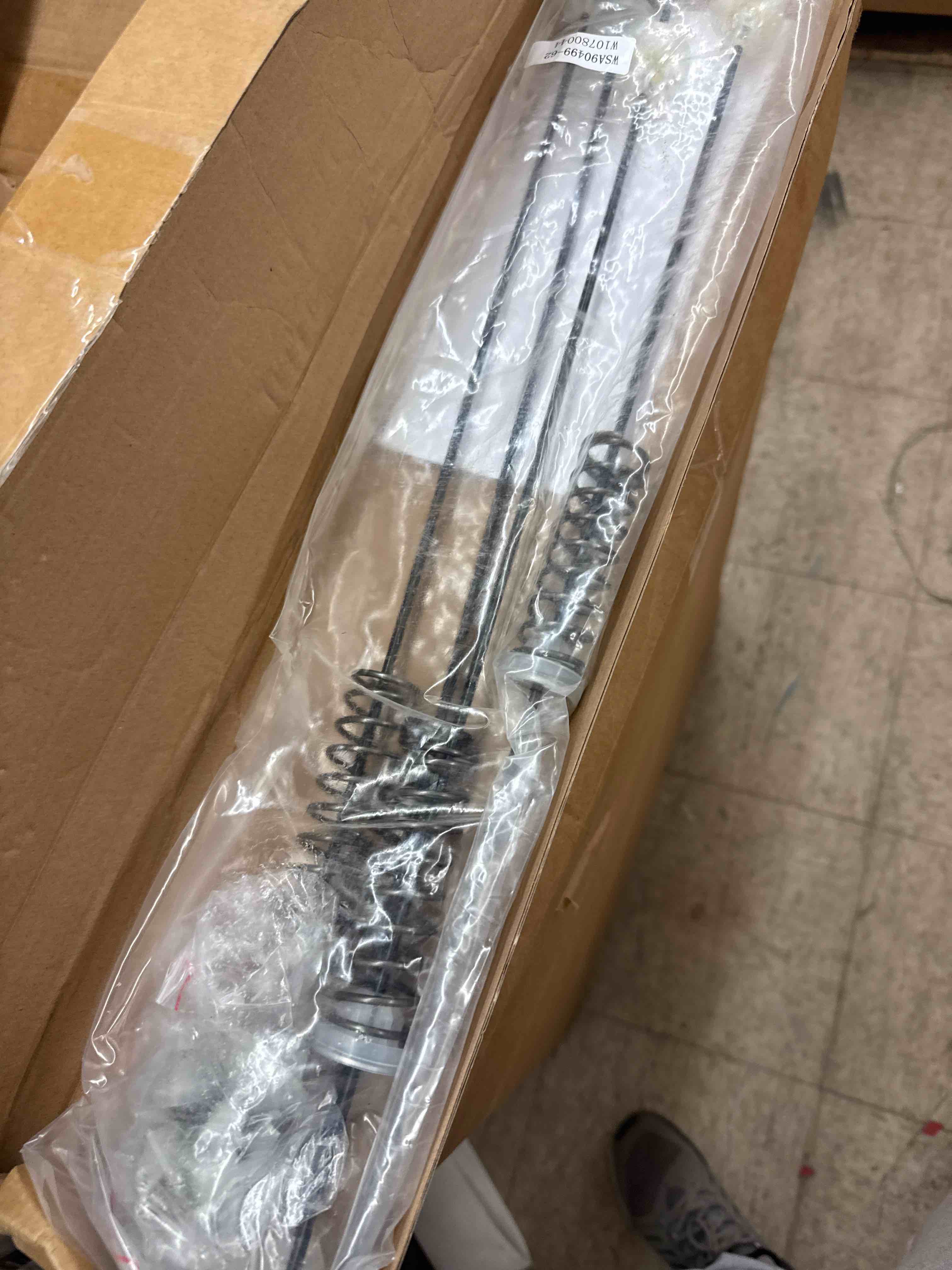https://s3.amazonaws.com/lotting-images-prod/phillipi/TEA1207155_1748022810978.jpeg
