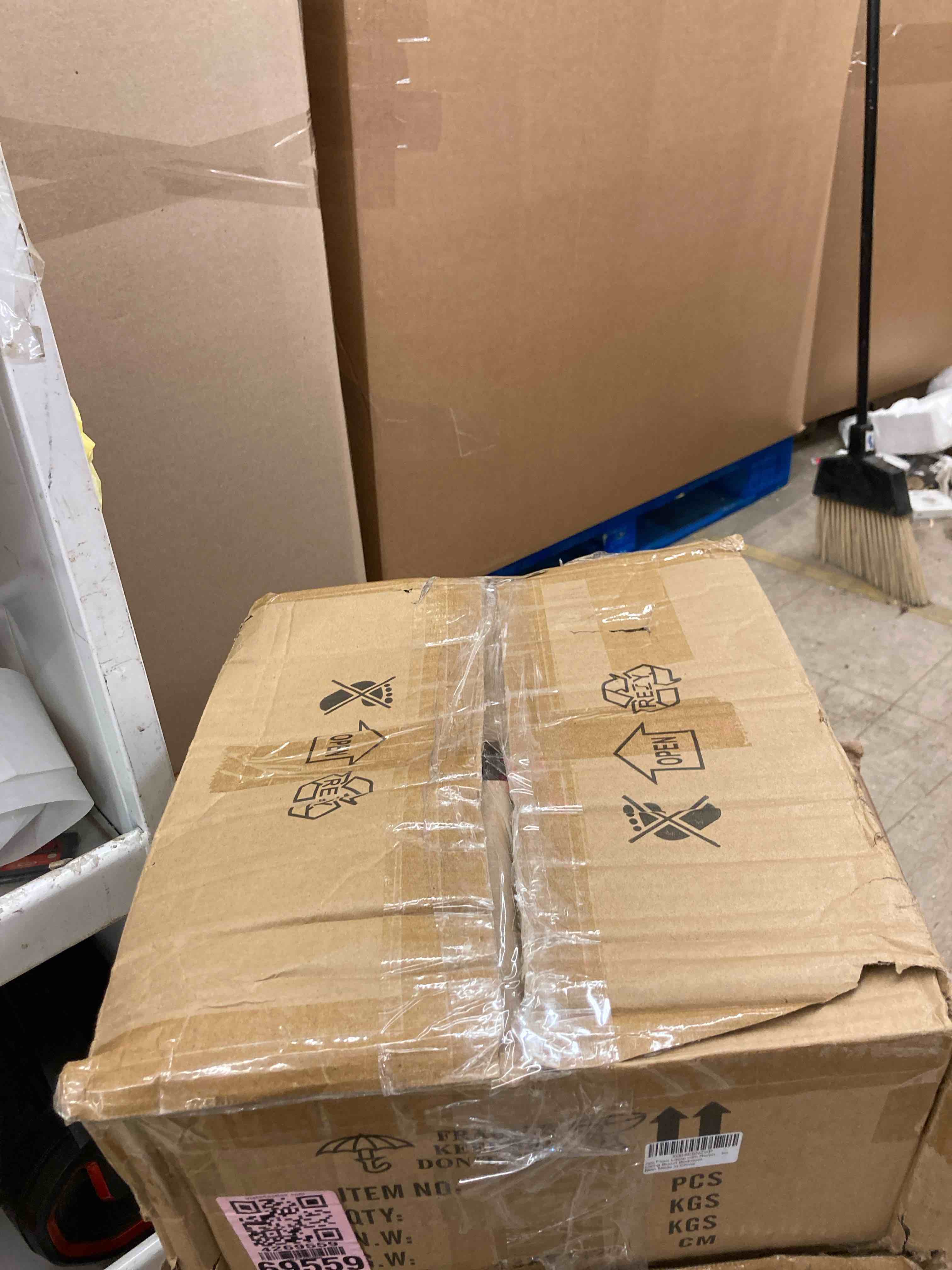 https://s3.amazonaws.com/lotting-images-prod/phillipi/TEA1207650_1748976069916.jpeg