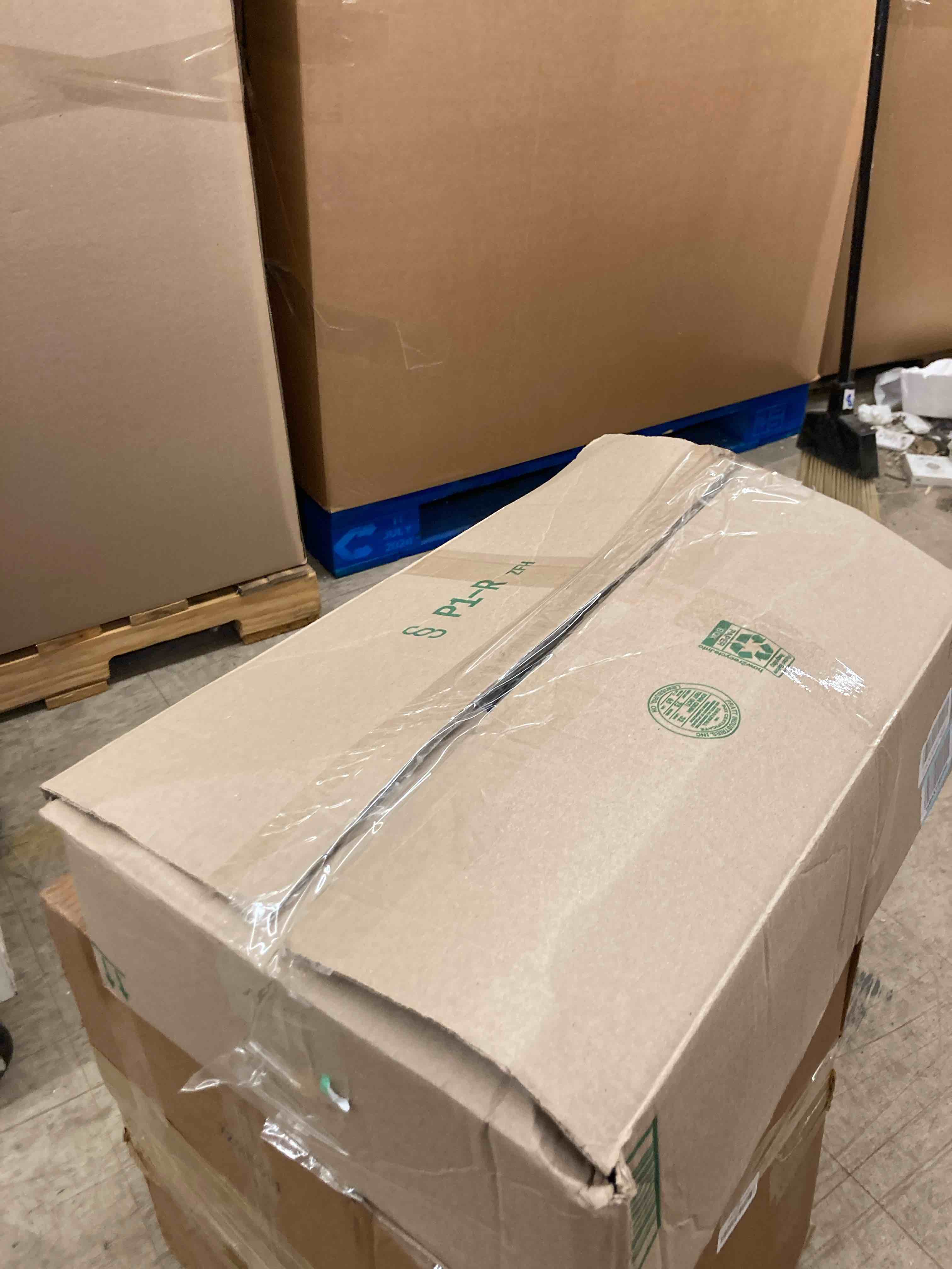 https://s3.amazonaws.com/lotting-images-prod/phillipi/TEA1207651_1748976311864.jpeg
