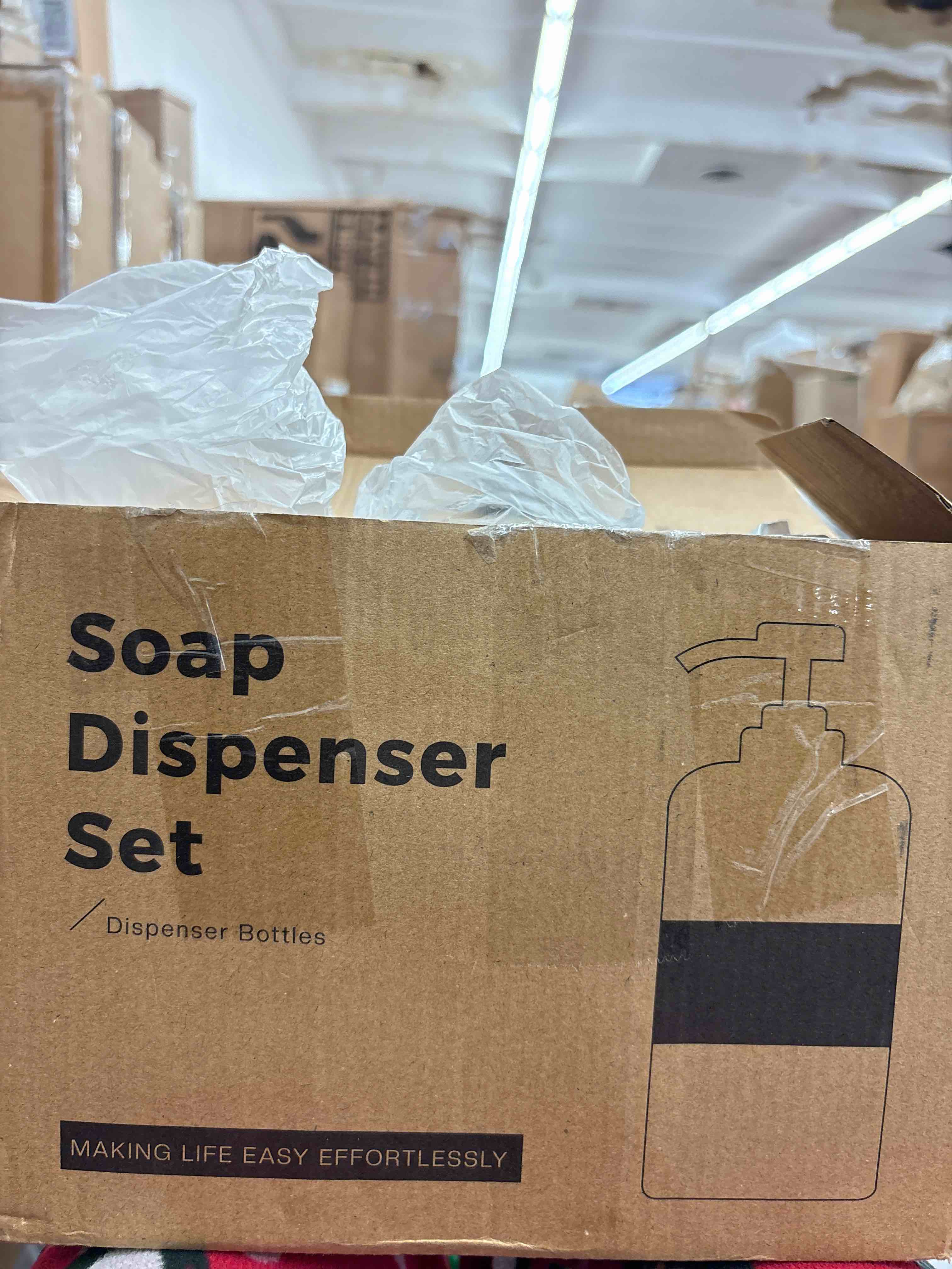 https://s3.amazonaws.com/lotting-images-prod/phillipi/TEA1207821_1749141649702.jpeg