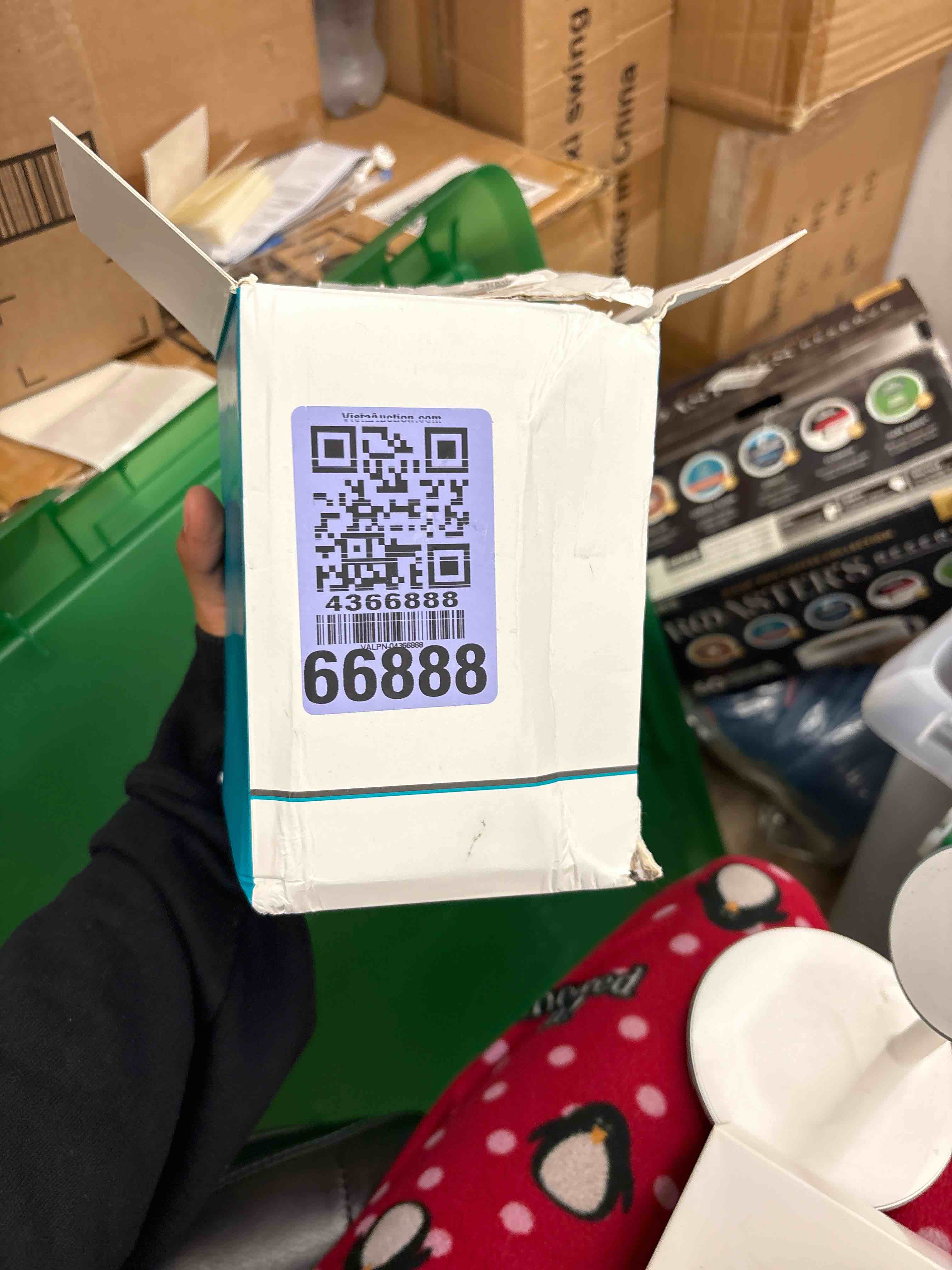 https://s3.amazonaws.com/lotting-images-prod/phillipi/TEA1207837_1749148964325.jpeg