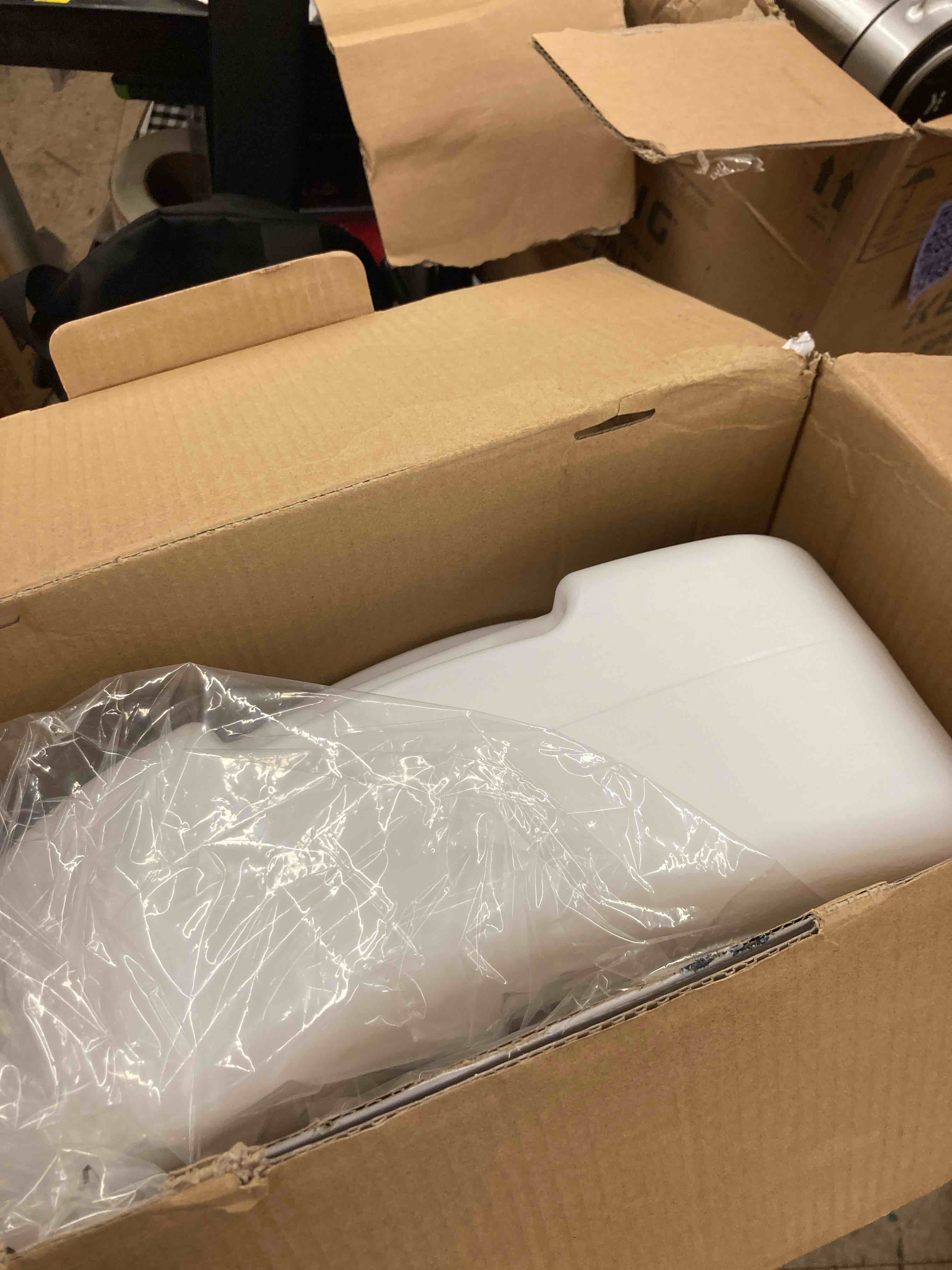 https://s3.amazonaws.com/lotting-images-prod/phillipi/TEA1208058_1749487912324.jpeg