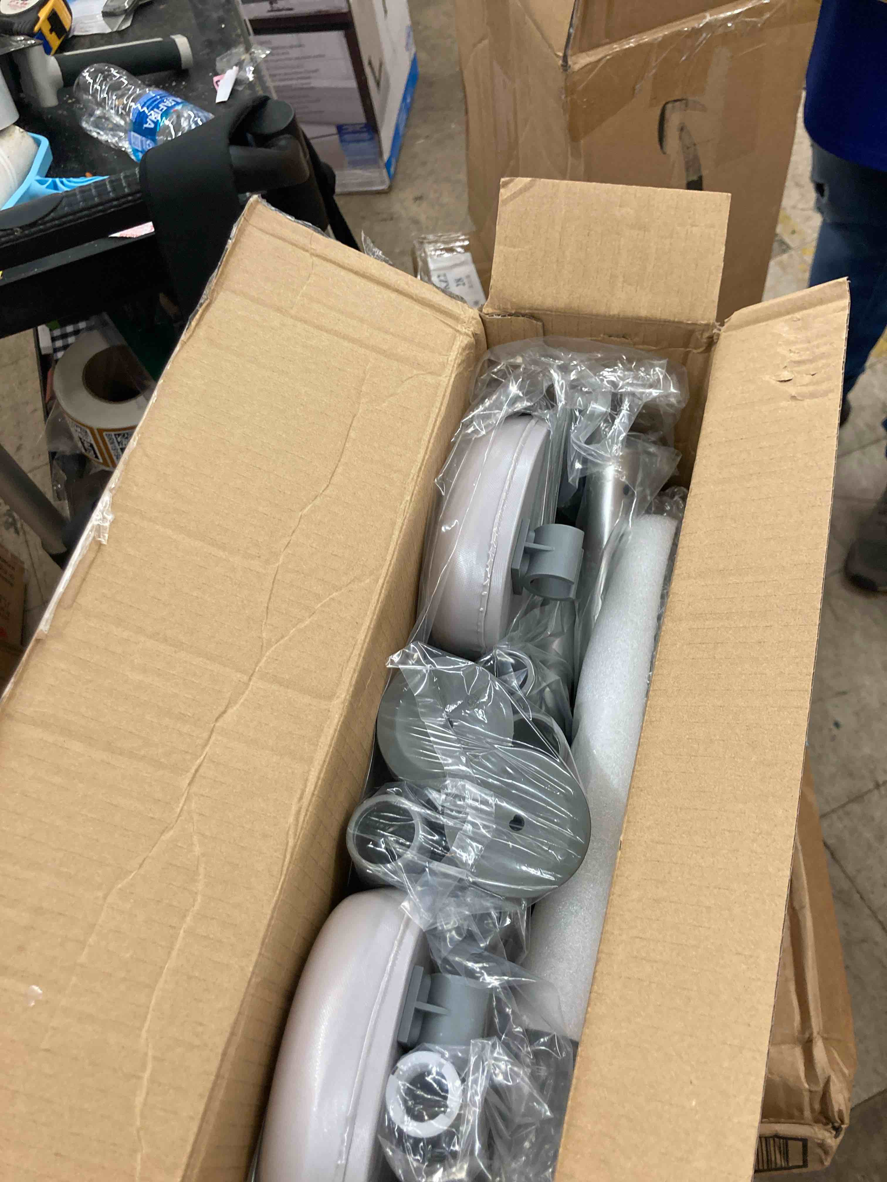 https://s3.amazonaws.com/lotting-images-prod/phillipi/TEA1208060_1749488185498.jpeg