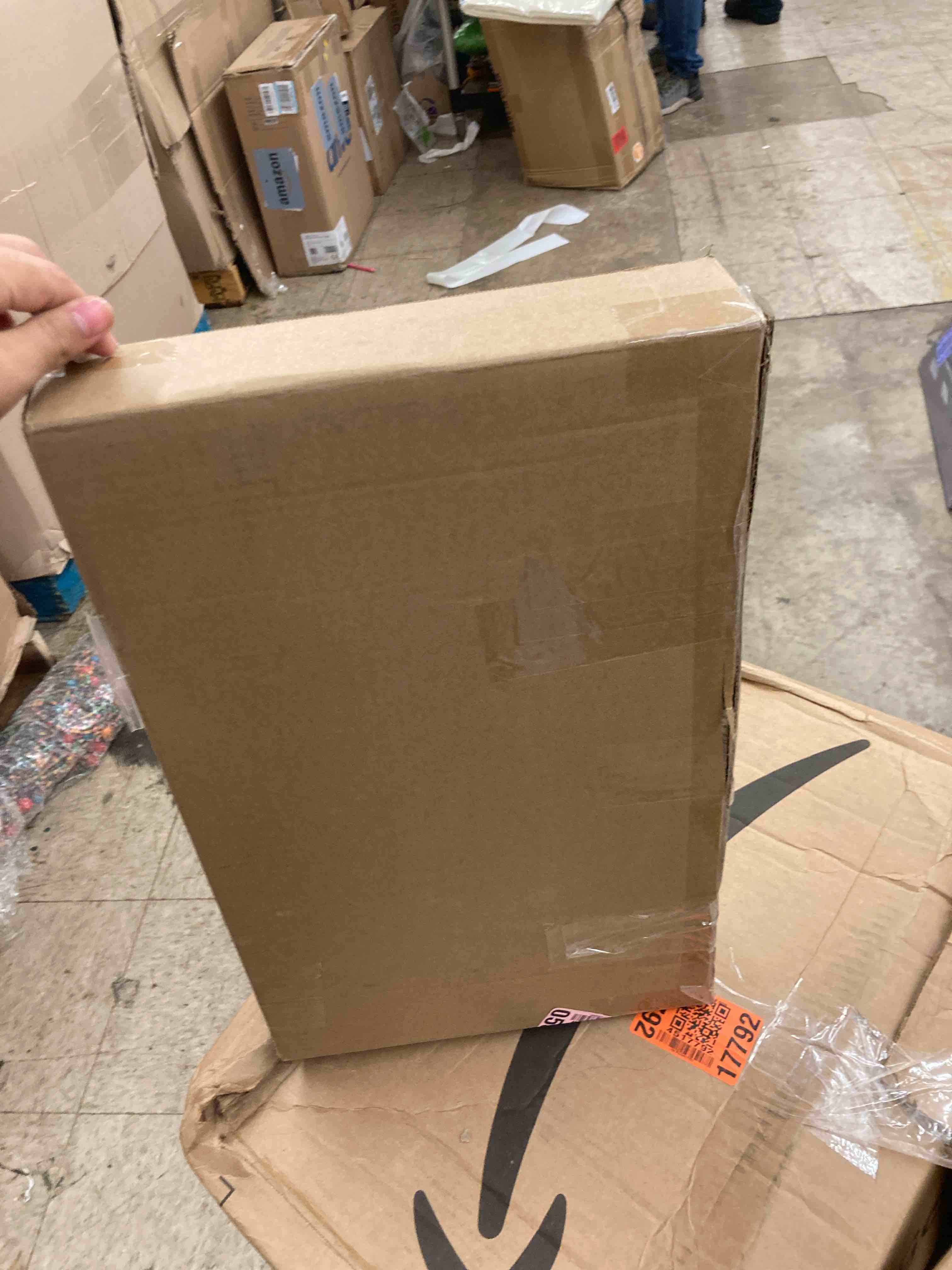 https://s3.amazonaws.com/lotting-images-prod/phillipi/TEA1208082_1749497340726.jpeg