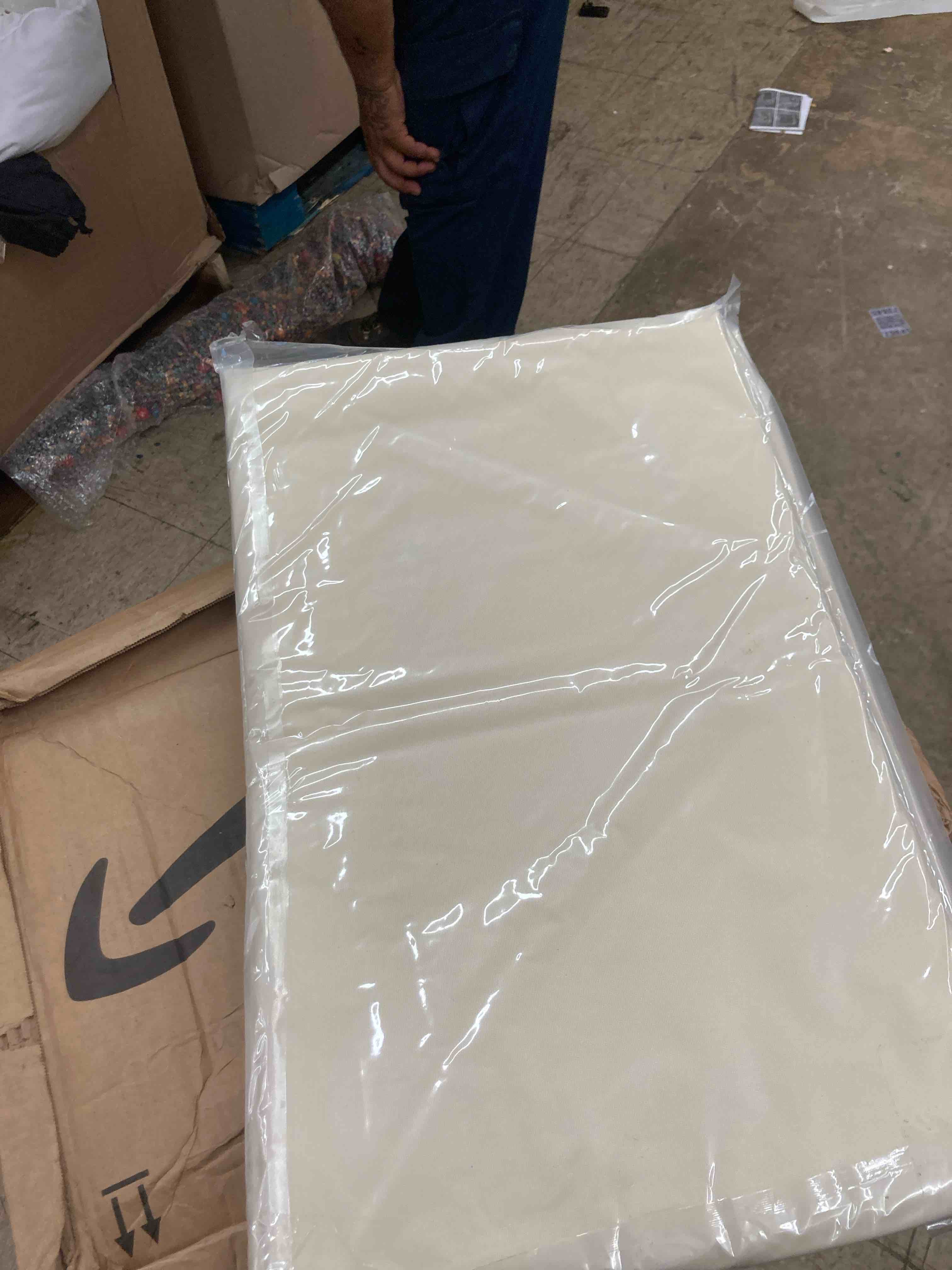 https://s3.amazonaws.com/lotting-images-prod/phillipi/TEA1208084_1749497457958.jpeg