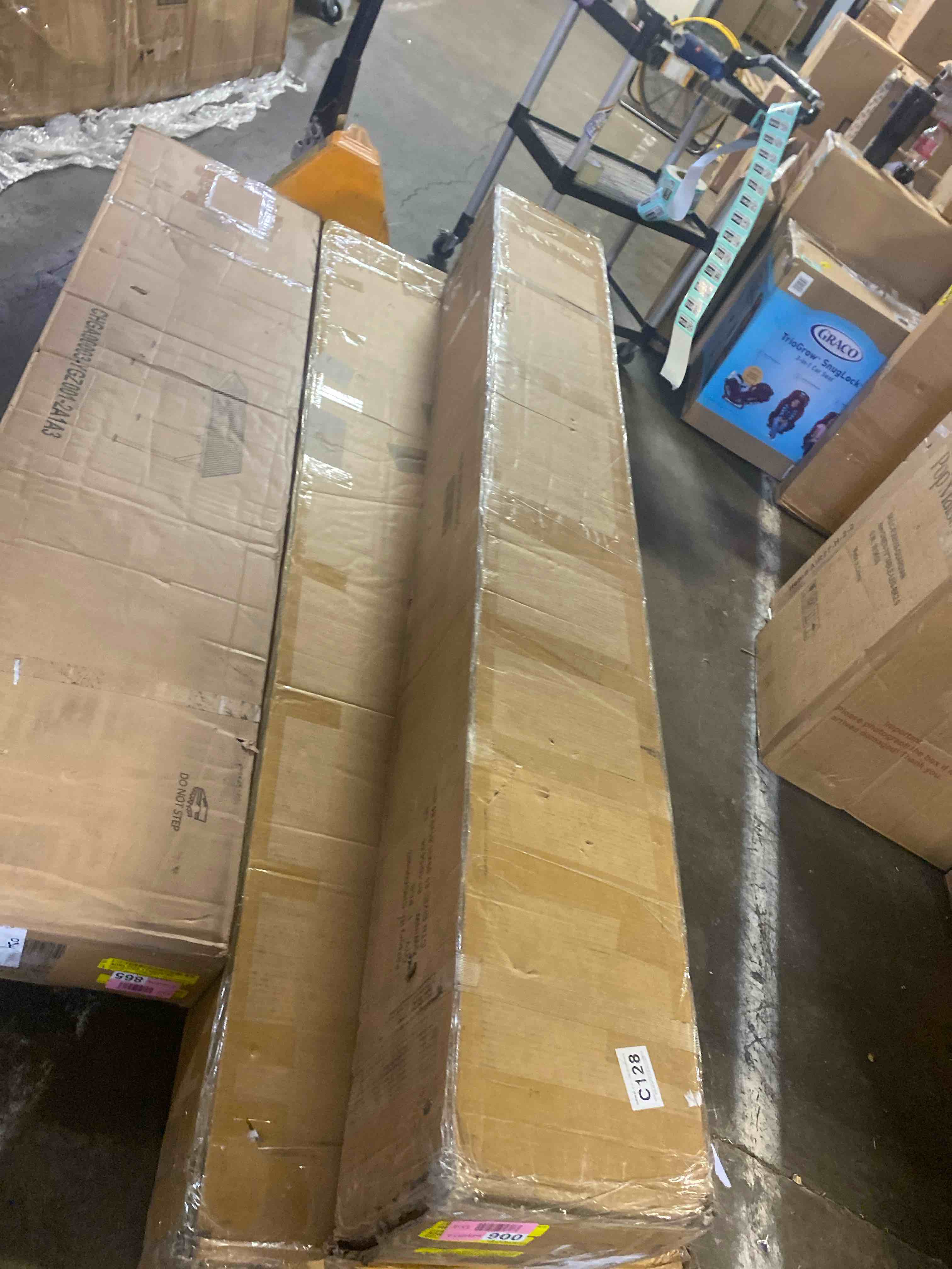 https://s3.amazonaws.com/lotting-images-prod/phillipi/TEA1208534_1750858008036.jpeg