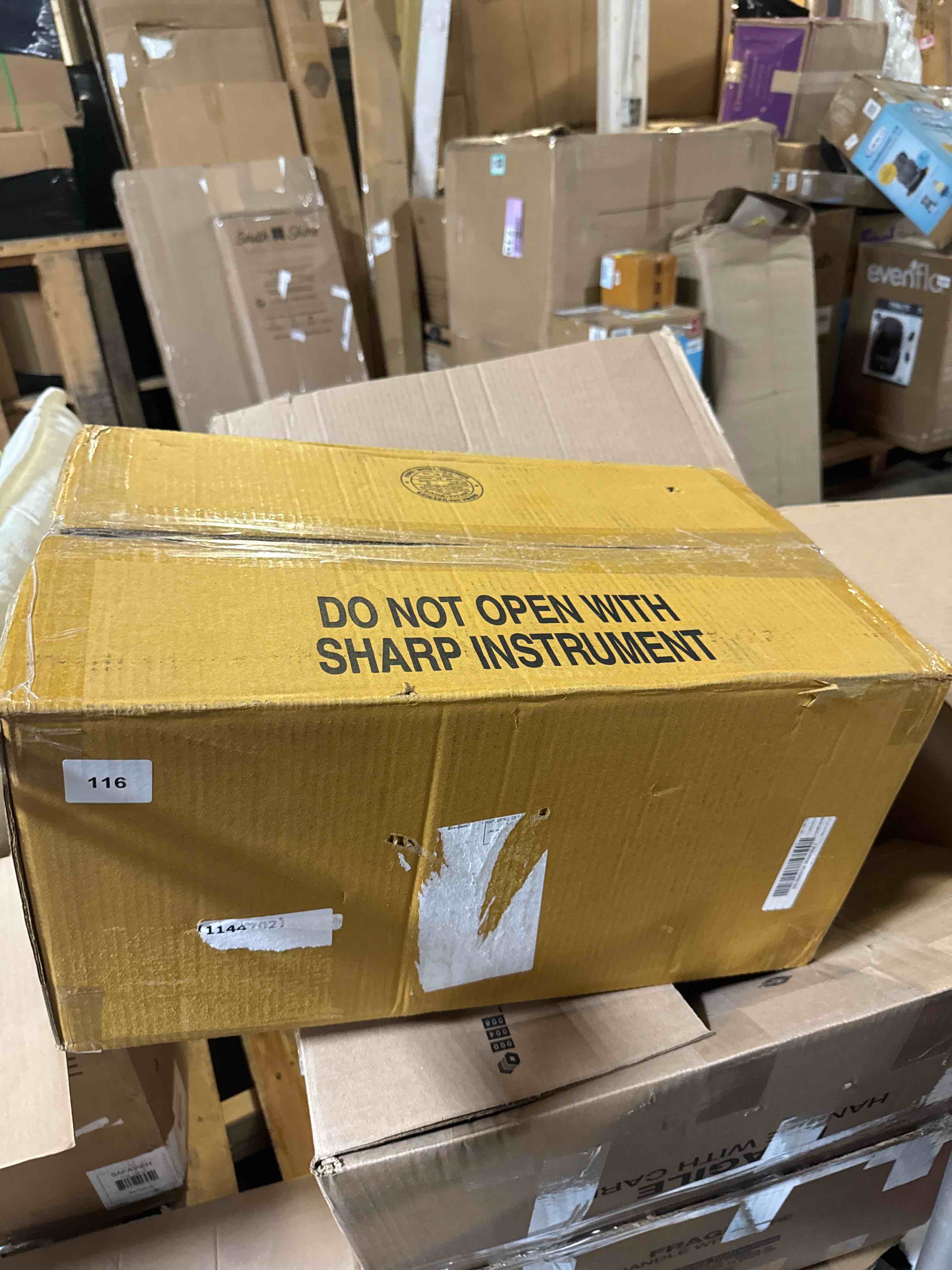 https://s3.amazonaws.com/lotting-images-prod/phillipi/TEA1208575_1750949135159.jpeg