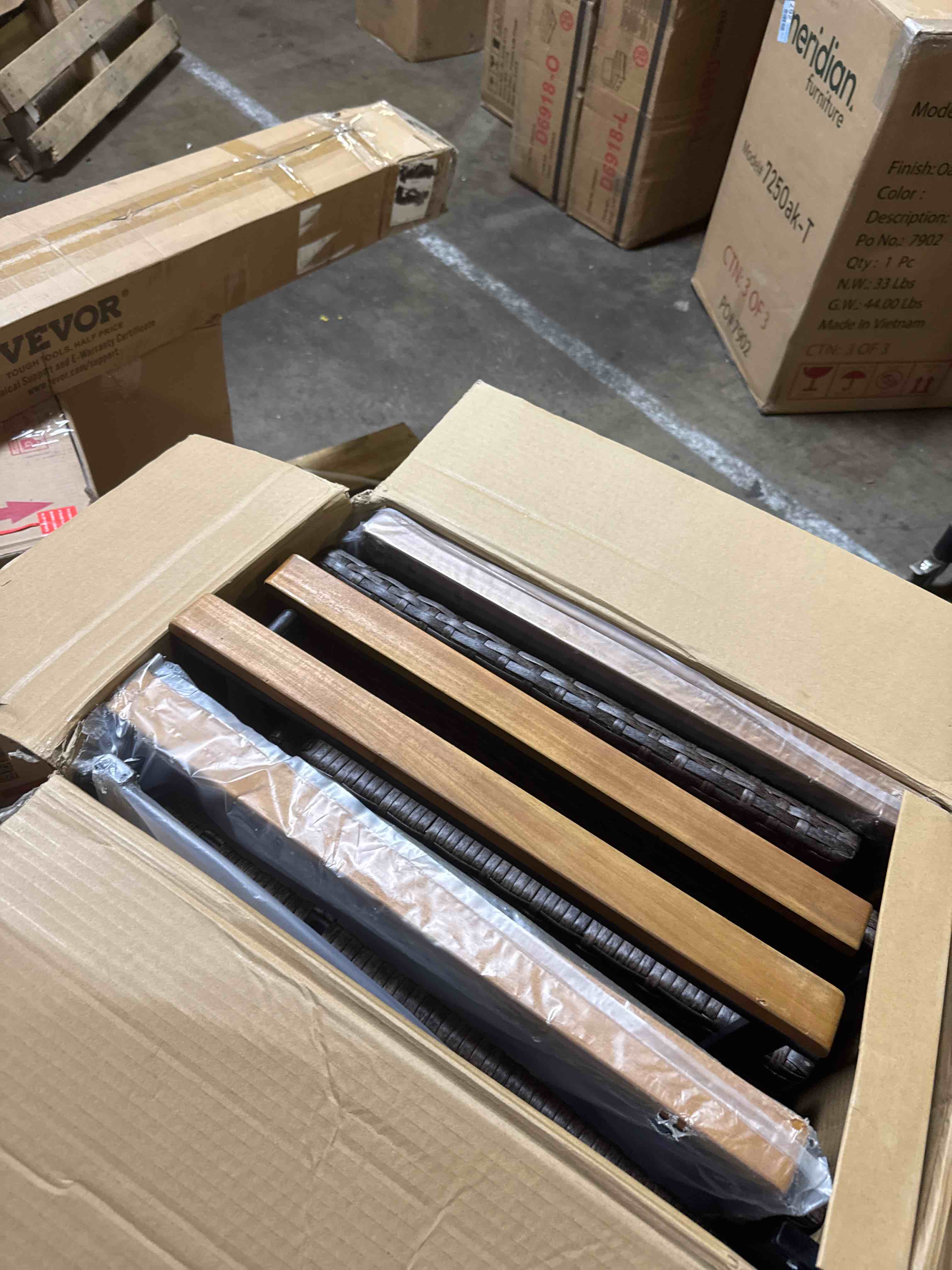 https://s3.amazonaws.com/lotting-images-prod/phillipi/TEA1208581_1750950406659.jpeg