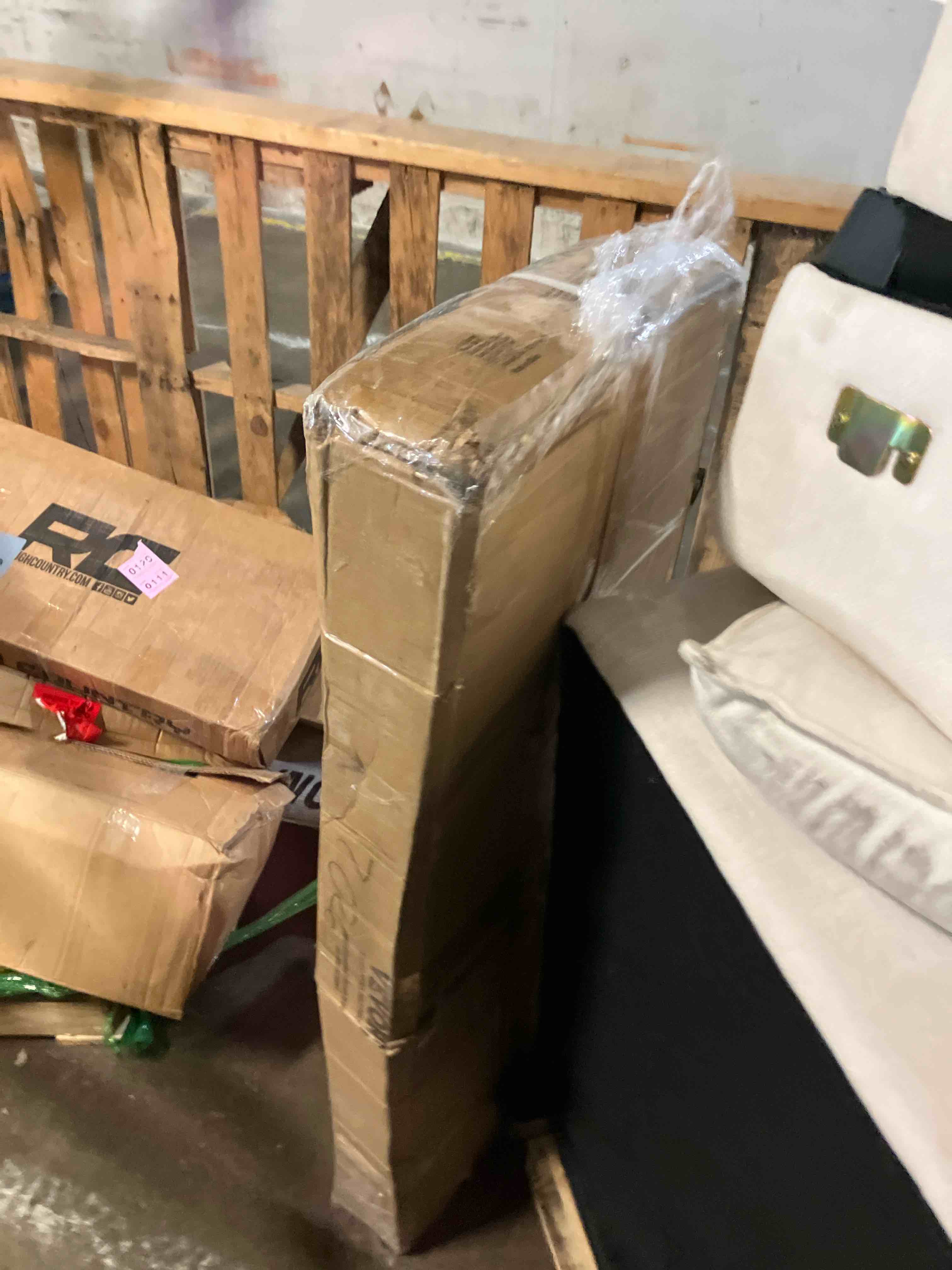 https://s3.amazonaws.com/lotting-images-prod/phillipi/TEA1208682_1753728767745.jpeg