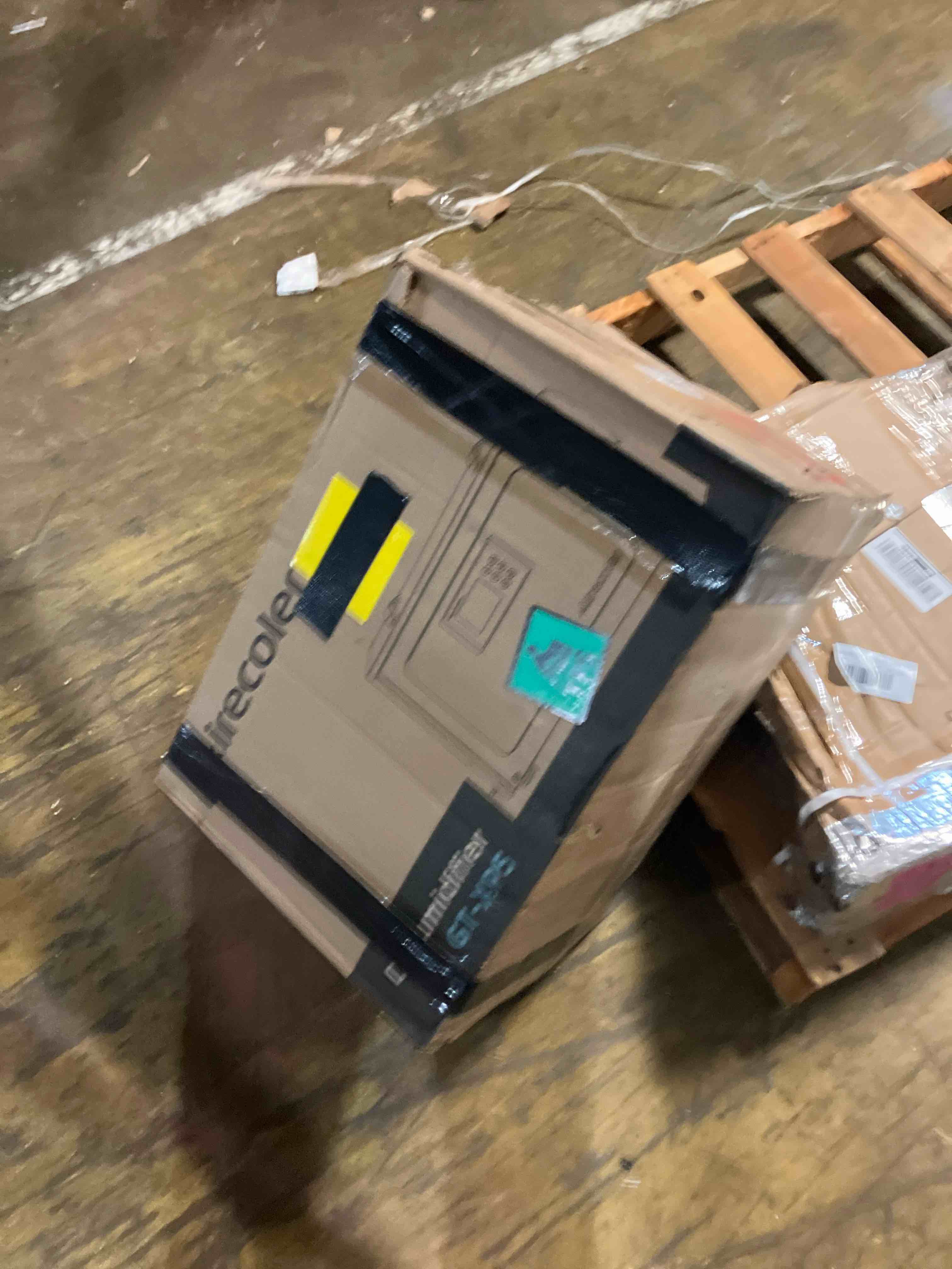 https://s3.amazonaws.com/lotting-images-prod/phillipi/TEA1208688_1753730927031.jpeg