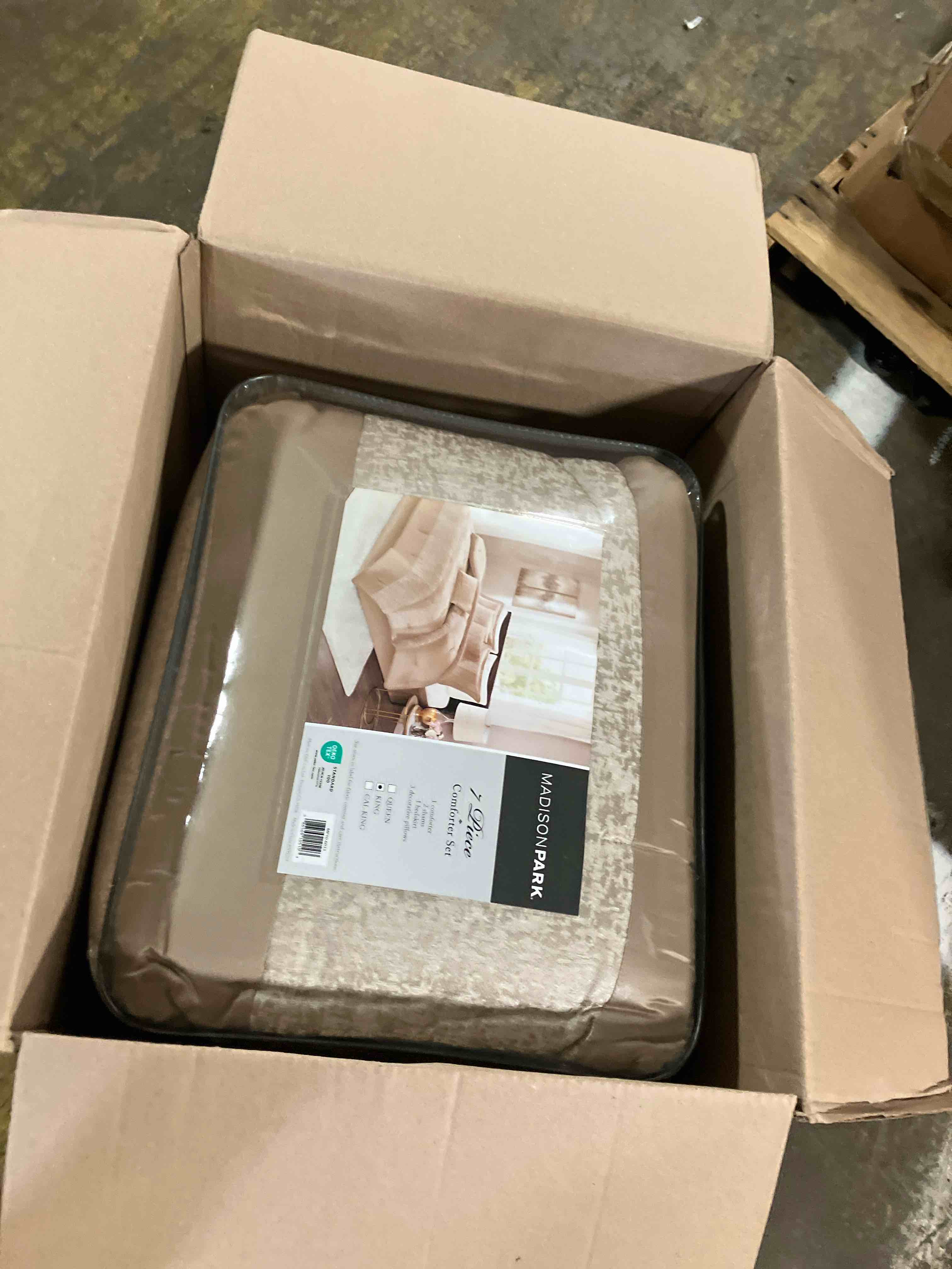 https://s3.amazonaws.com/lotting-images-prod/phillipi/TEA1208809_1753805776794.jpeg