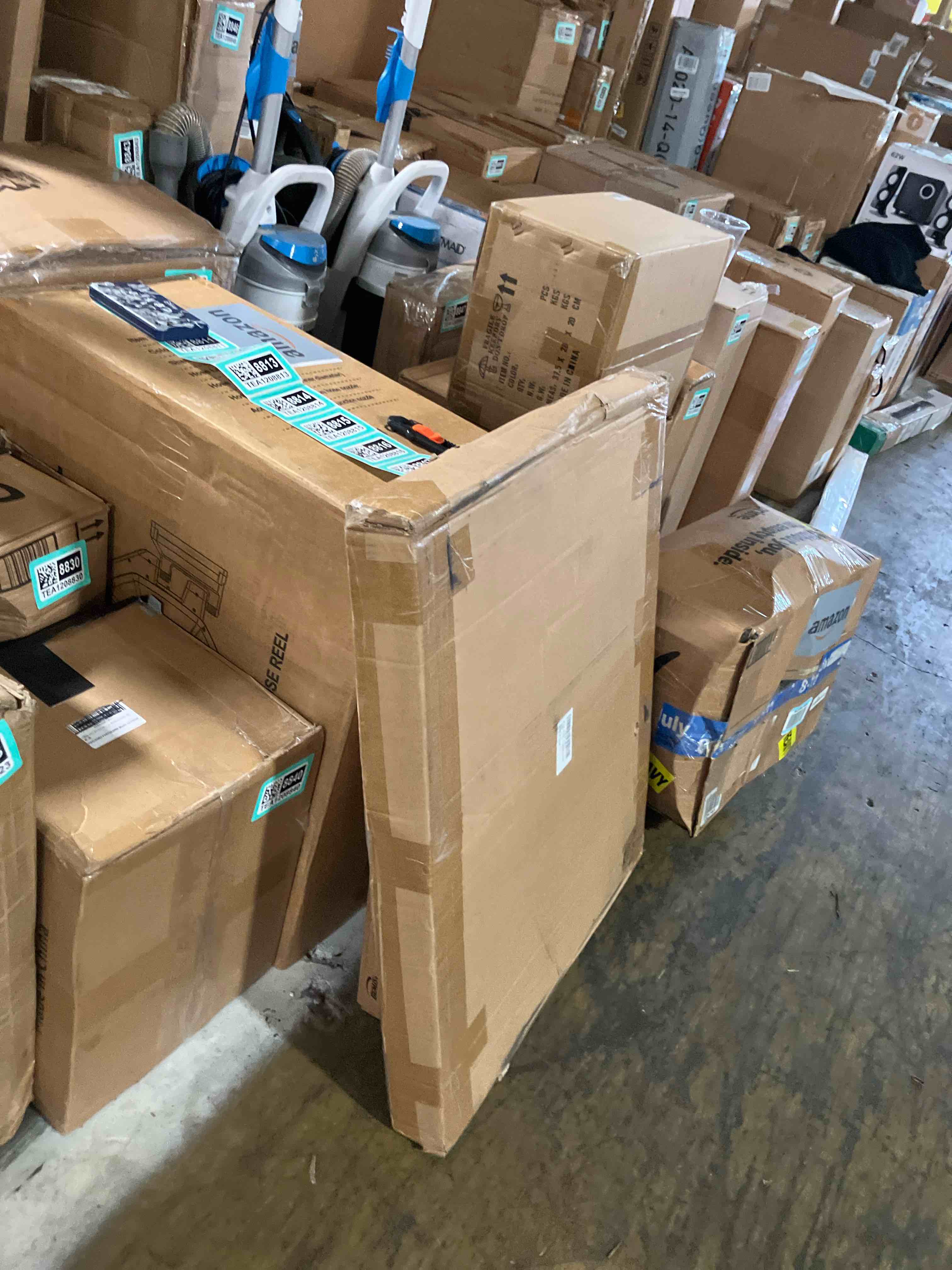 https://s3.amazonaws.com/lotting-images-prod/phillipi/TEA1208820_1753804122935.jpeg