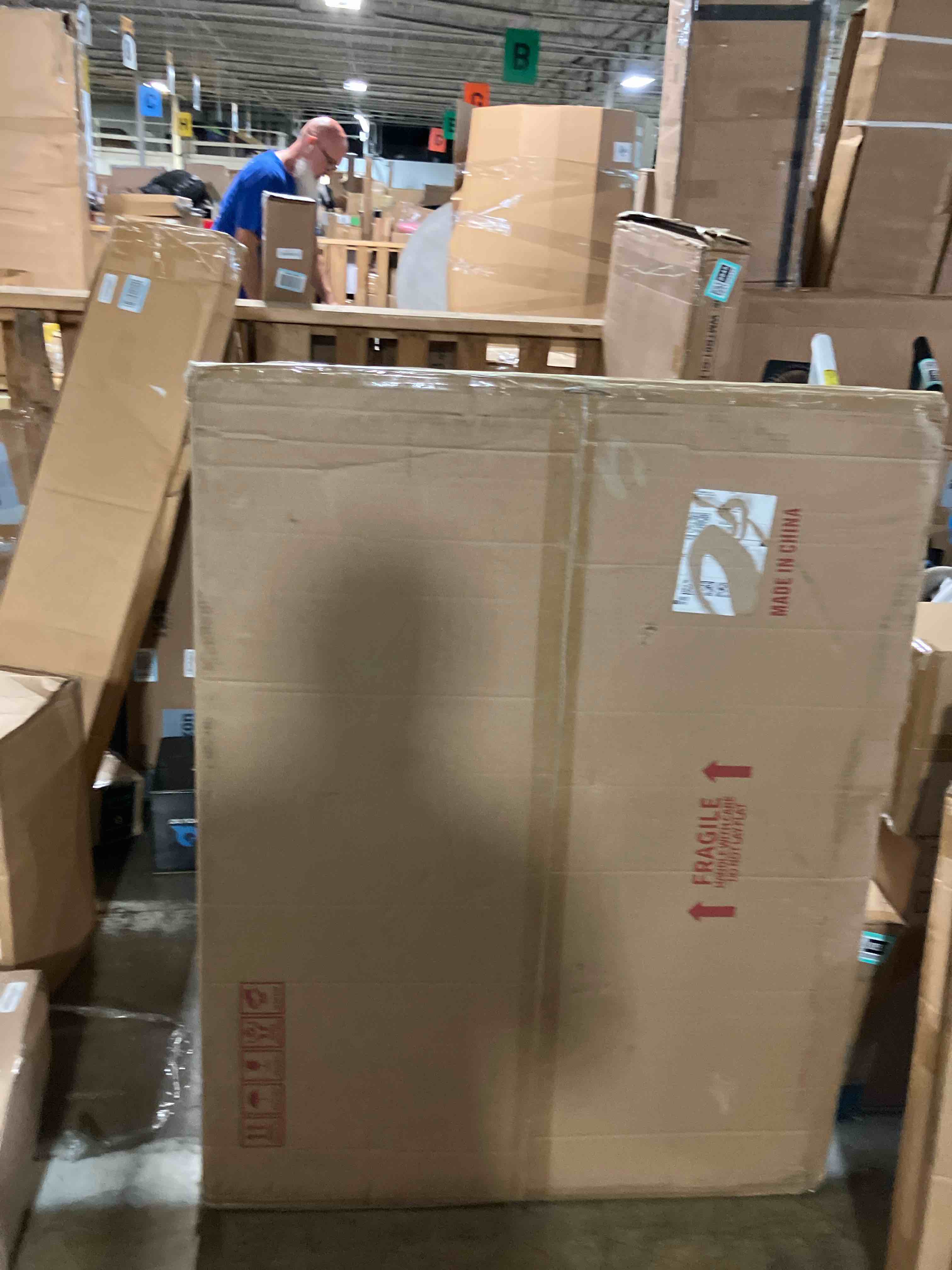 https://s3.amazonaws.com/lotting-images-prod/phillipi/TEA1208838_1753801228316.jpeg