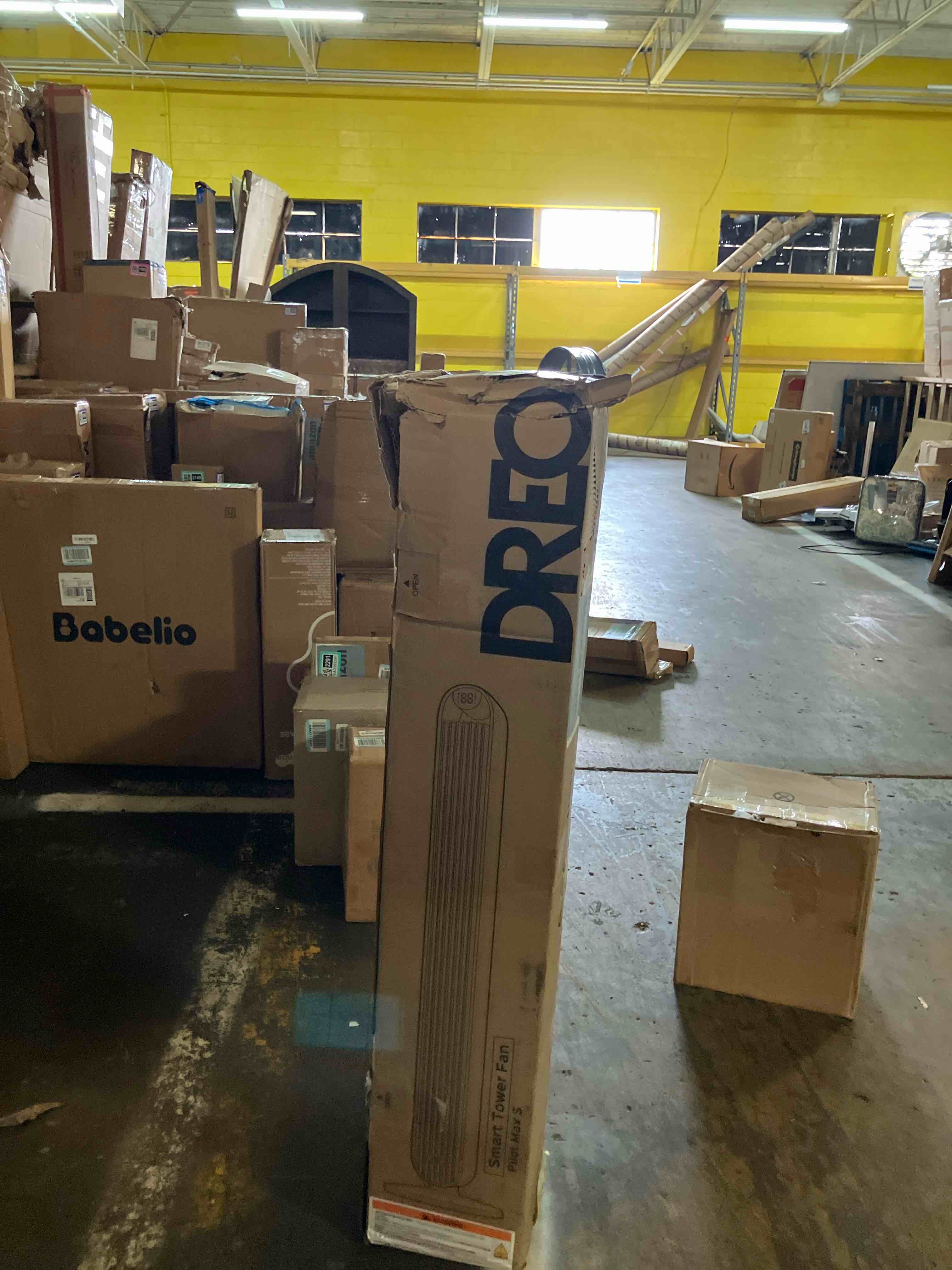 https://s3.amazonaws.com/lotting-images-prod/phillipi/TEA1208931_1753731032873.jpeg
