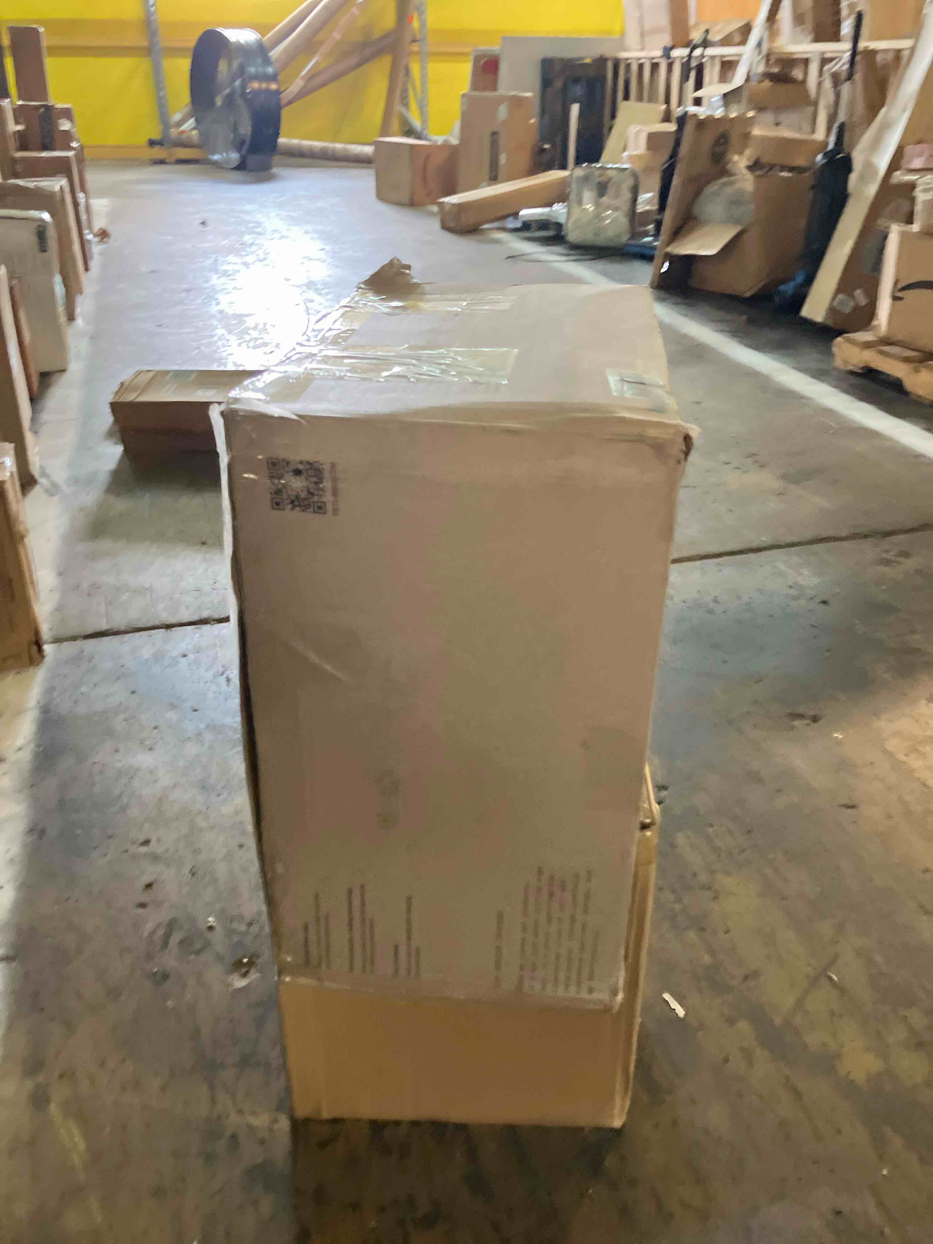 https://s3.amazonaws.com/lotting-images-prod/phillipi/TEA1208933_1753730843950.jpeg