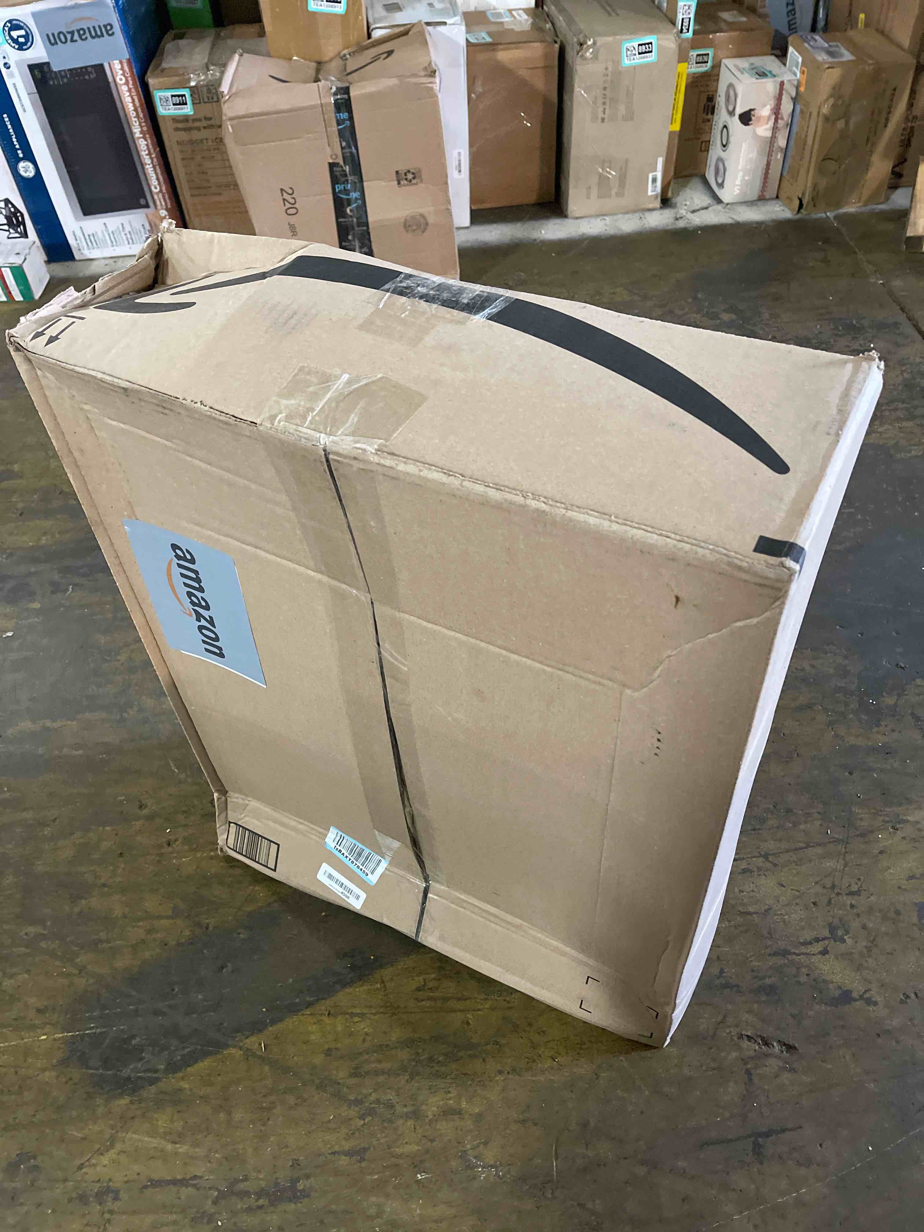 https://s3.amazonaws.com/lotting-images-prod/phillipi/TEA1209103_1753810775711.jpeg