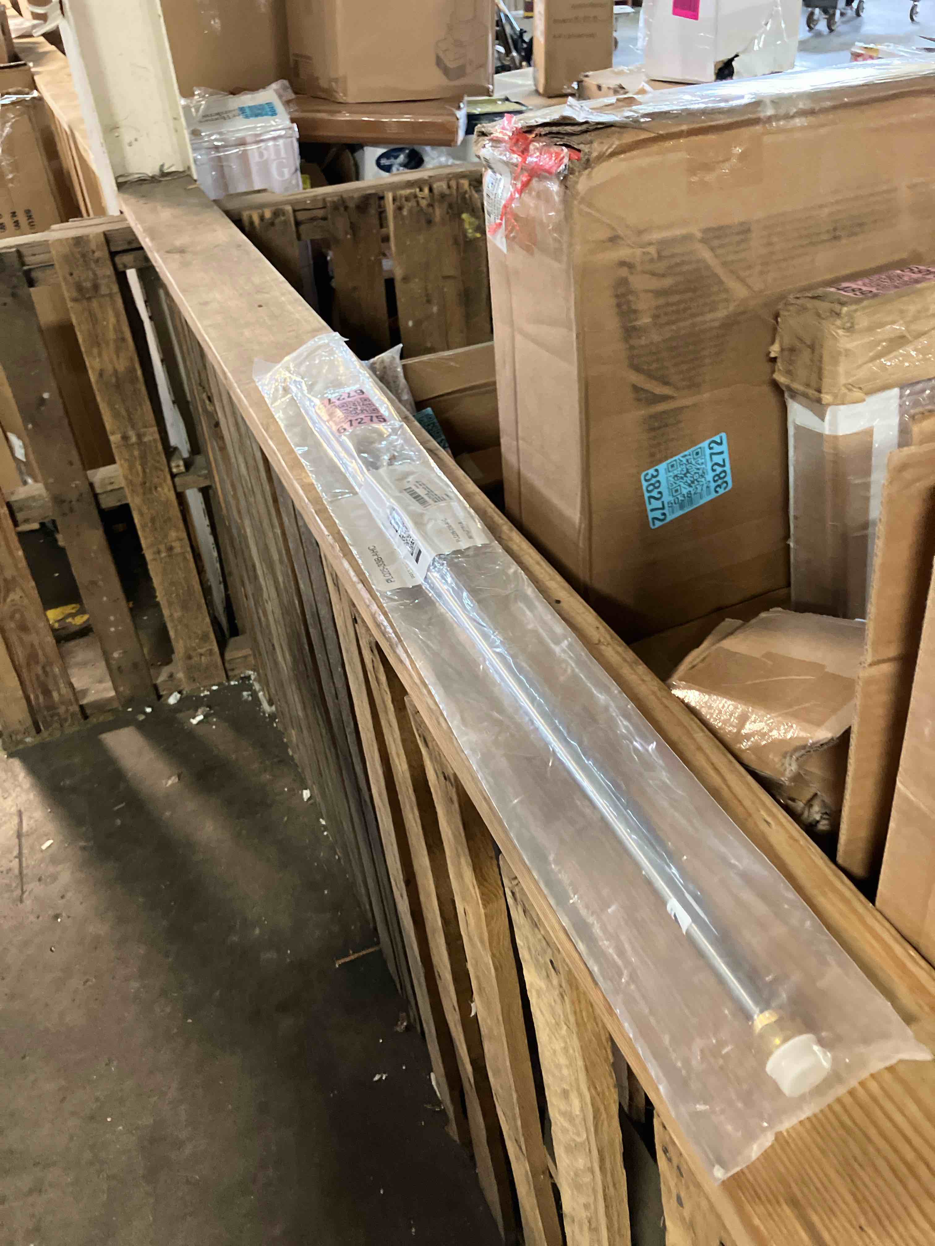 https://s3.amazonaws.com/lotting-images-prod/phillipi/TEA1209210_1753813910471.jpeg