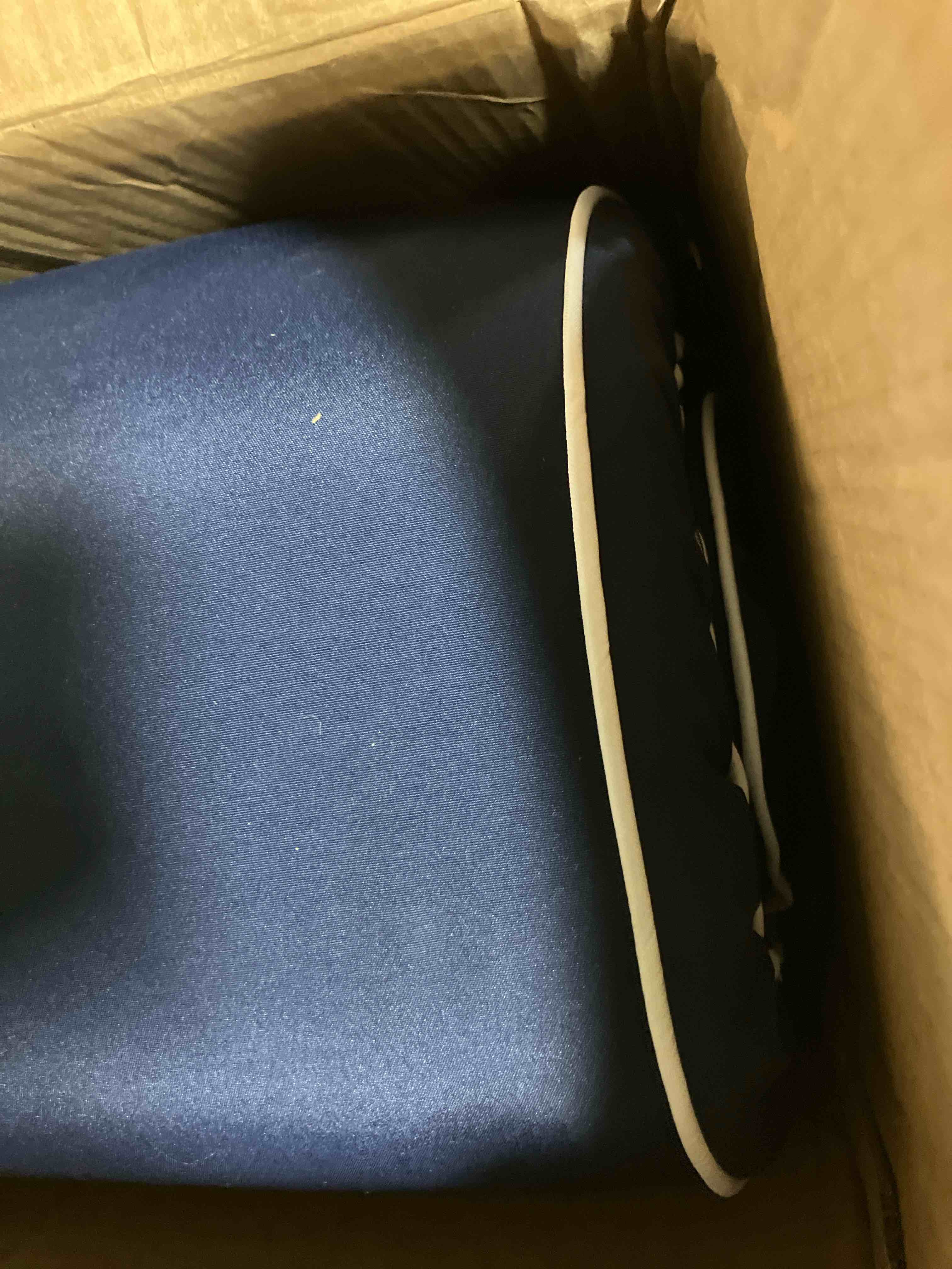 https://s3.amazonaws.com/lotting-images-prod/phillipi/TEA1209277_1753824081190.jpeg