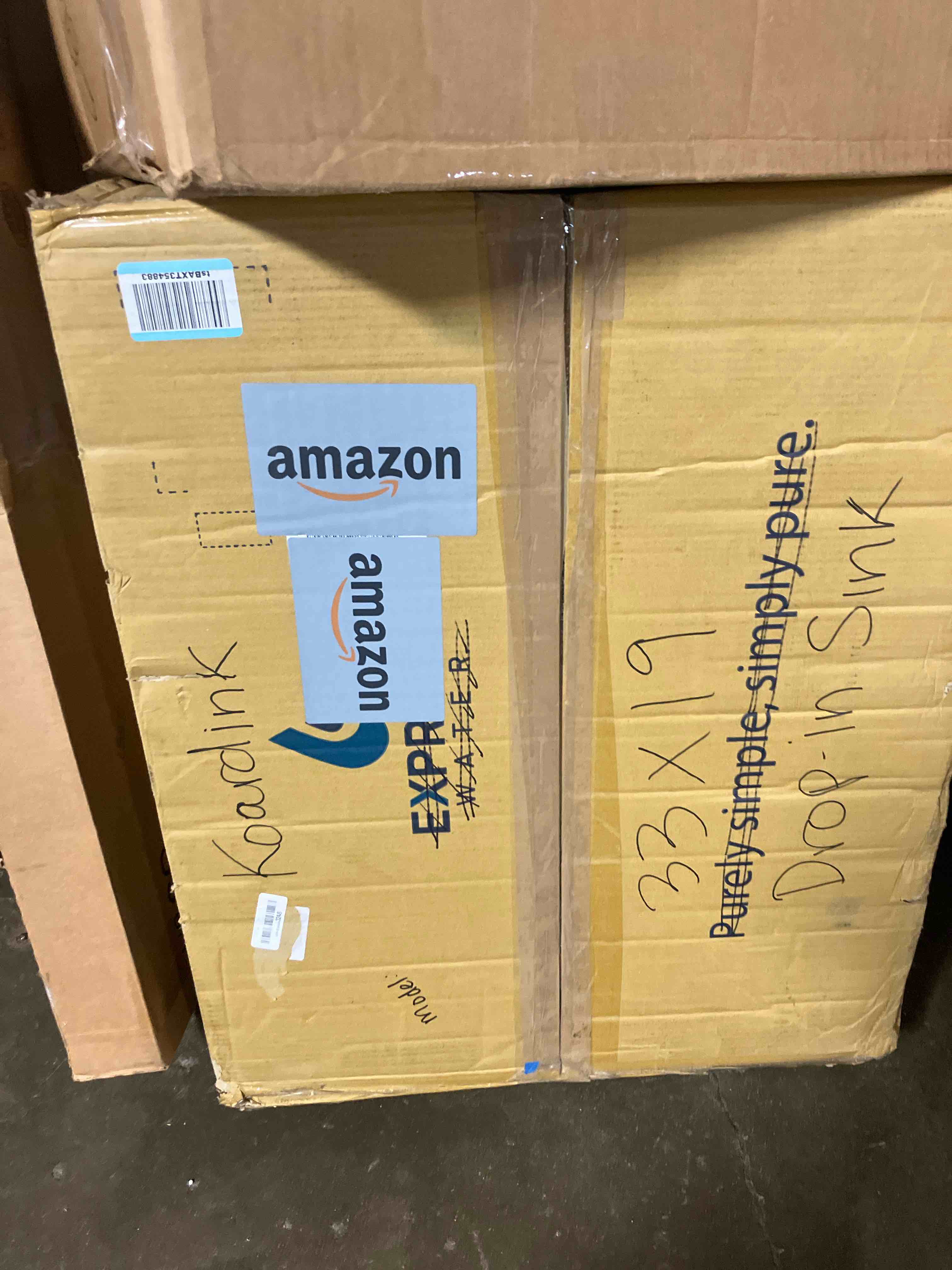 https://s3.amazonaws.com/lotting-images-prod/phillipi/TEA1209349_1753814105386.jpeg