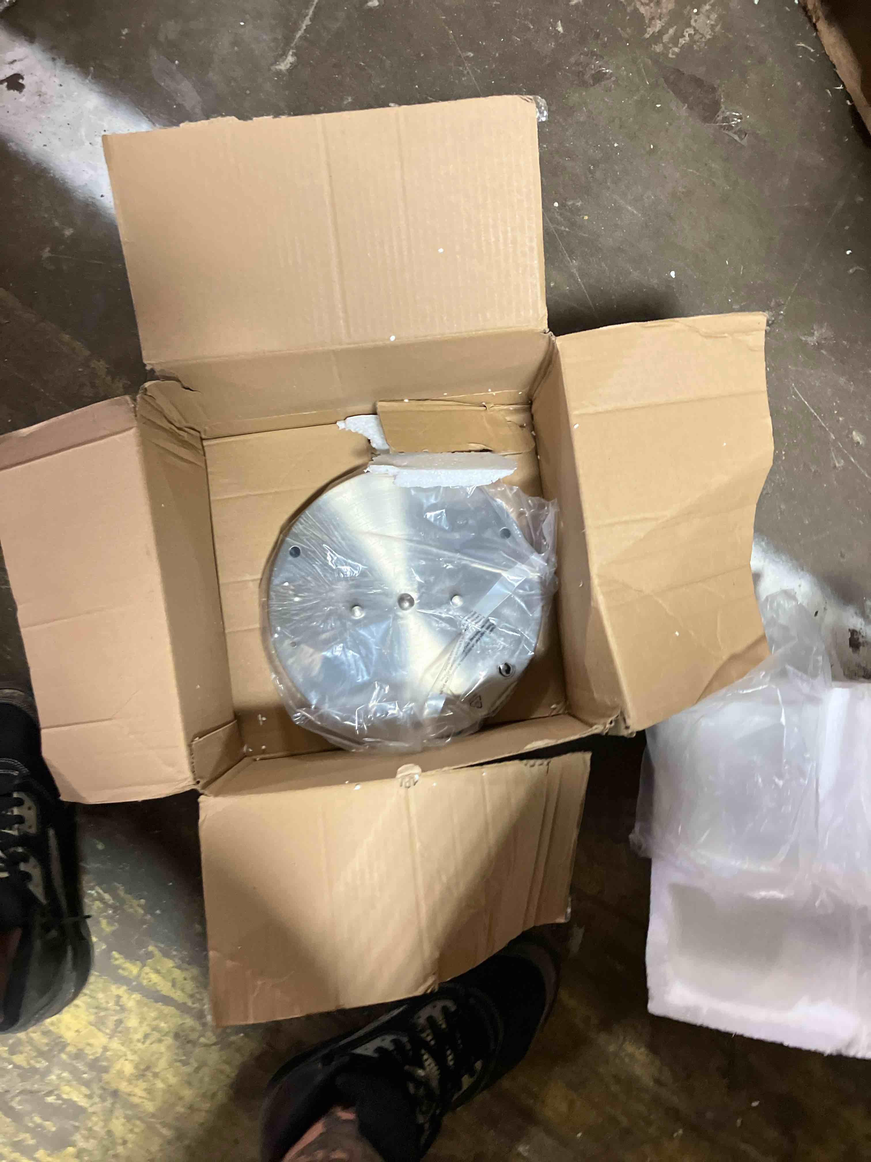 https://s3.amazonaws.com/lotting-images-prod/phillipi/TEA1209433_1753976177193.jpeg