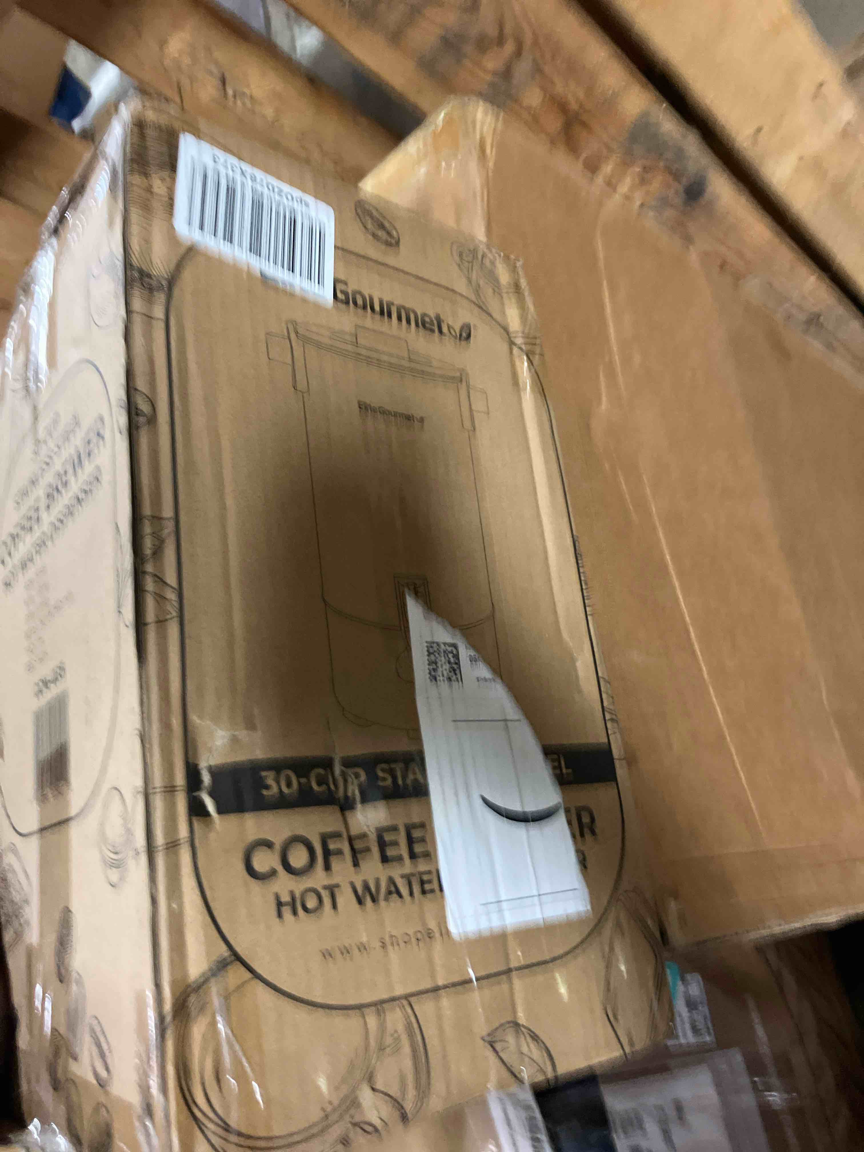 https://s3.amazonaws.com/lotting-images-prod/phillipi/TEA1209444_1753978365371.jpeg