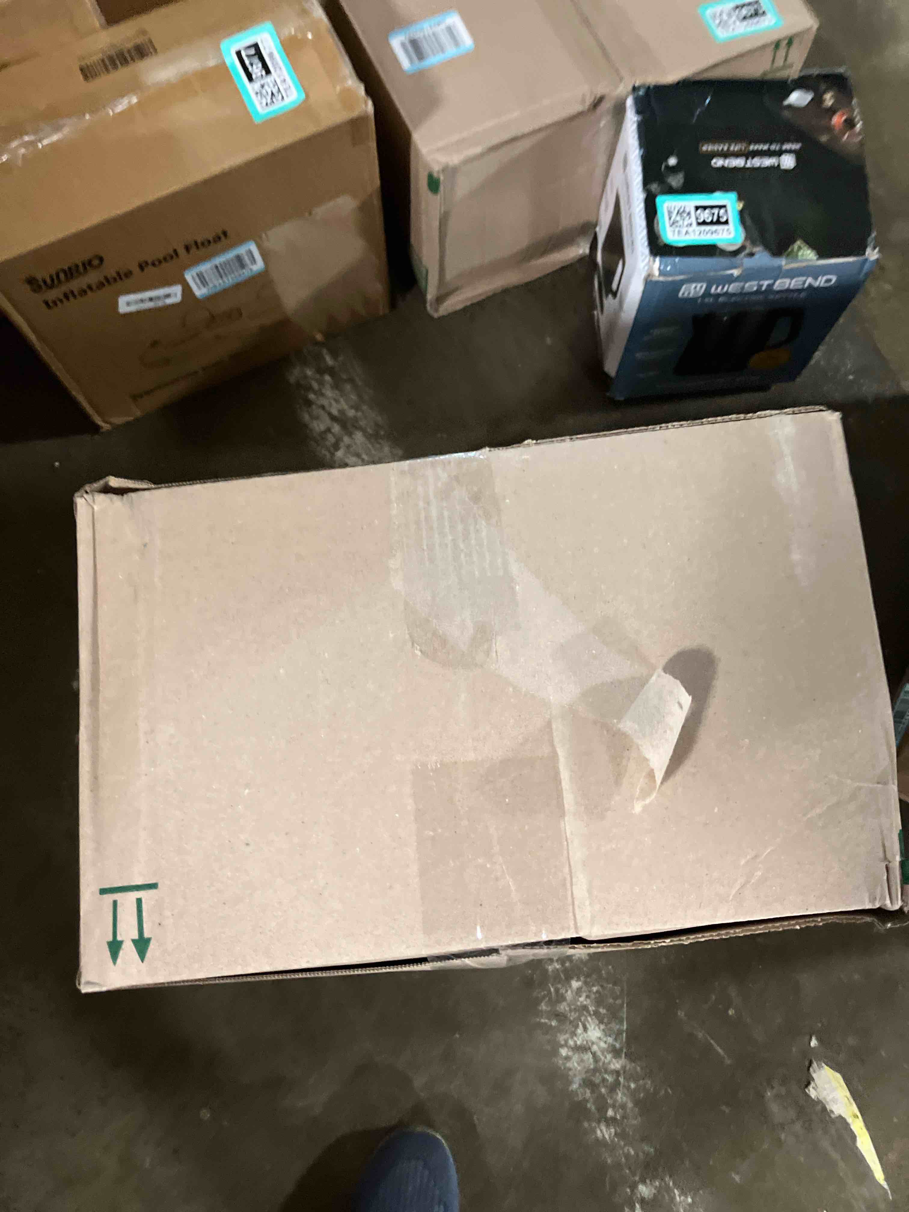 https://s3.amazonaws.com/lotting-images-prod/phillipi/TEA1209678_1755611217181.jpeg