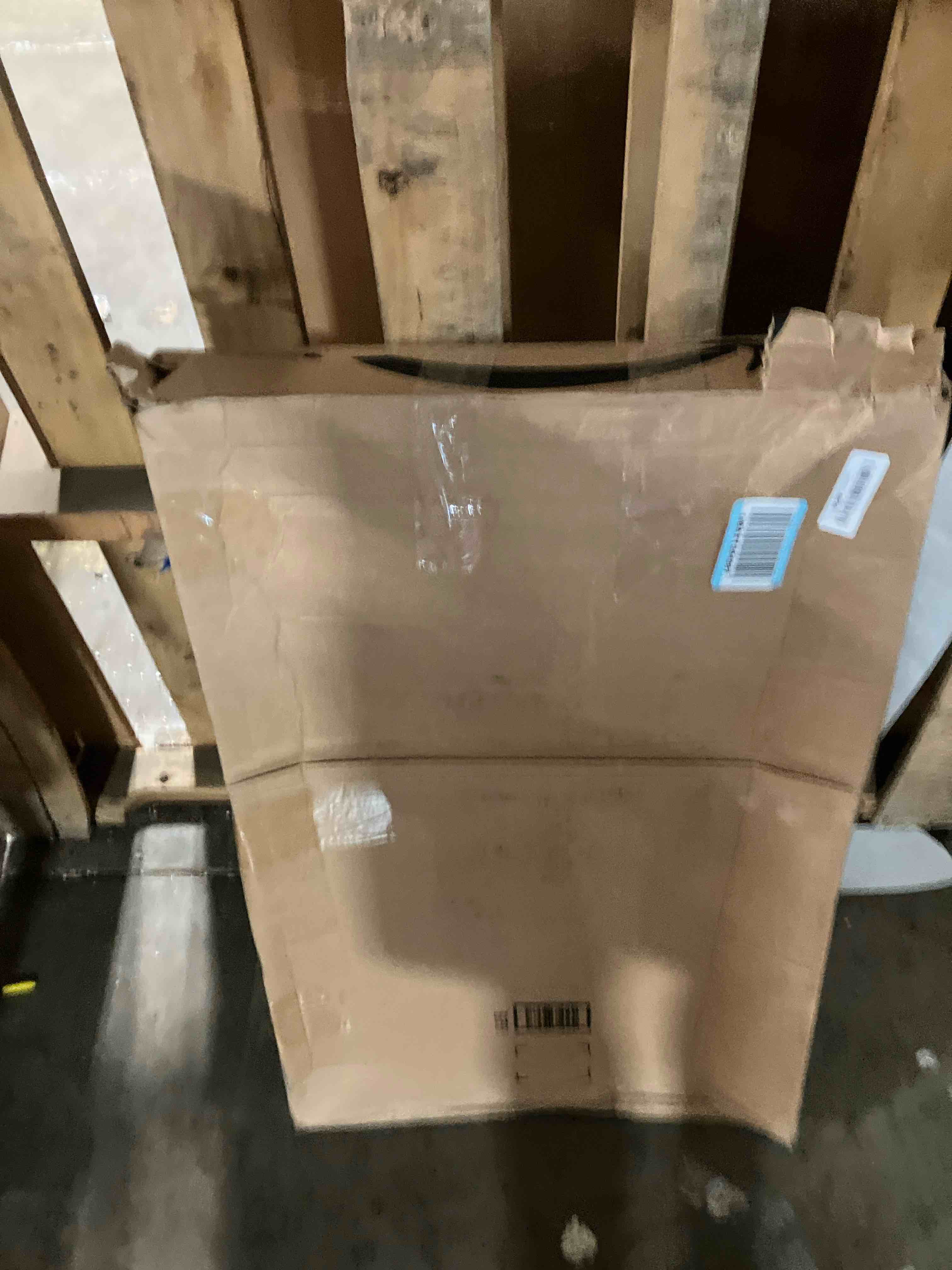https://s3.amazonaws.com/lotting-images-prod/phillipi/TEA1209680_1755611590468.jpeg
