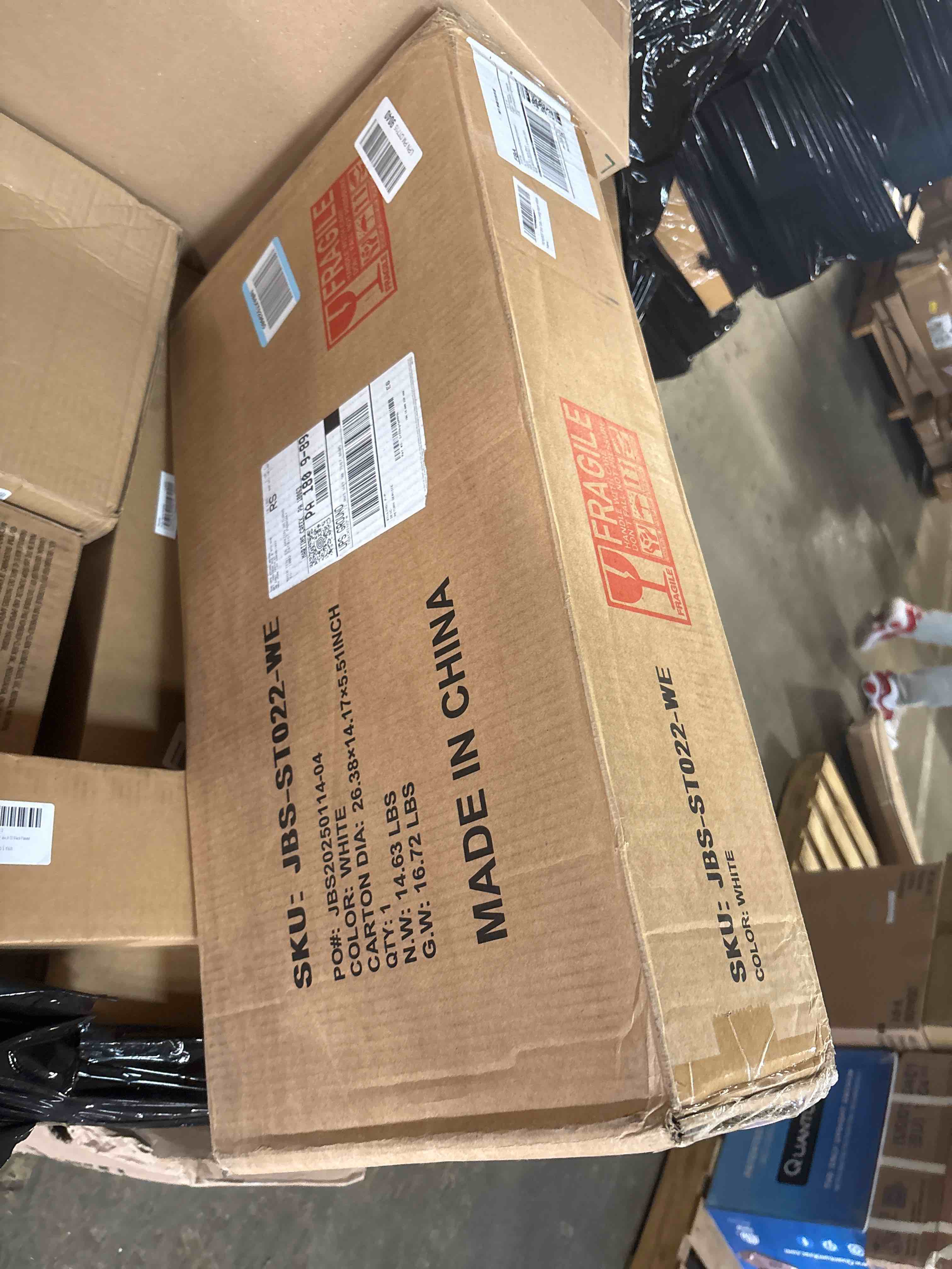https://s3.amazonaws.com/lotting-images-prod/phillipi/TEA1209734_1756316033351.jpeg