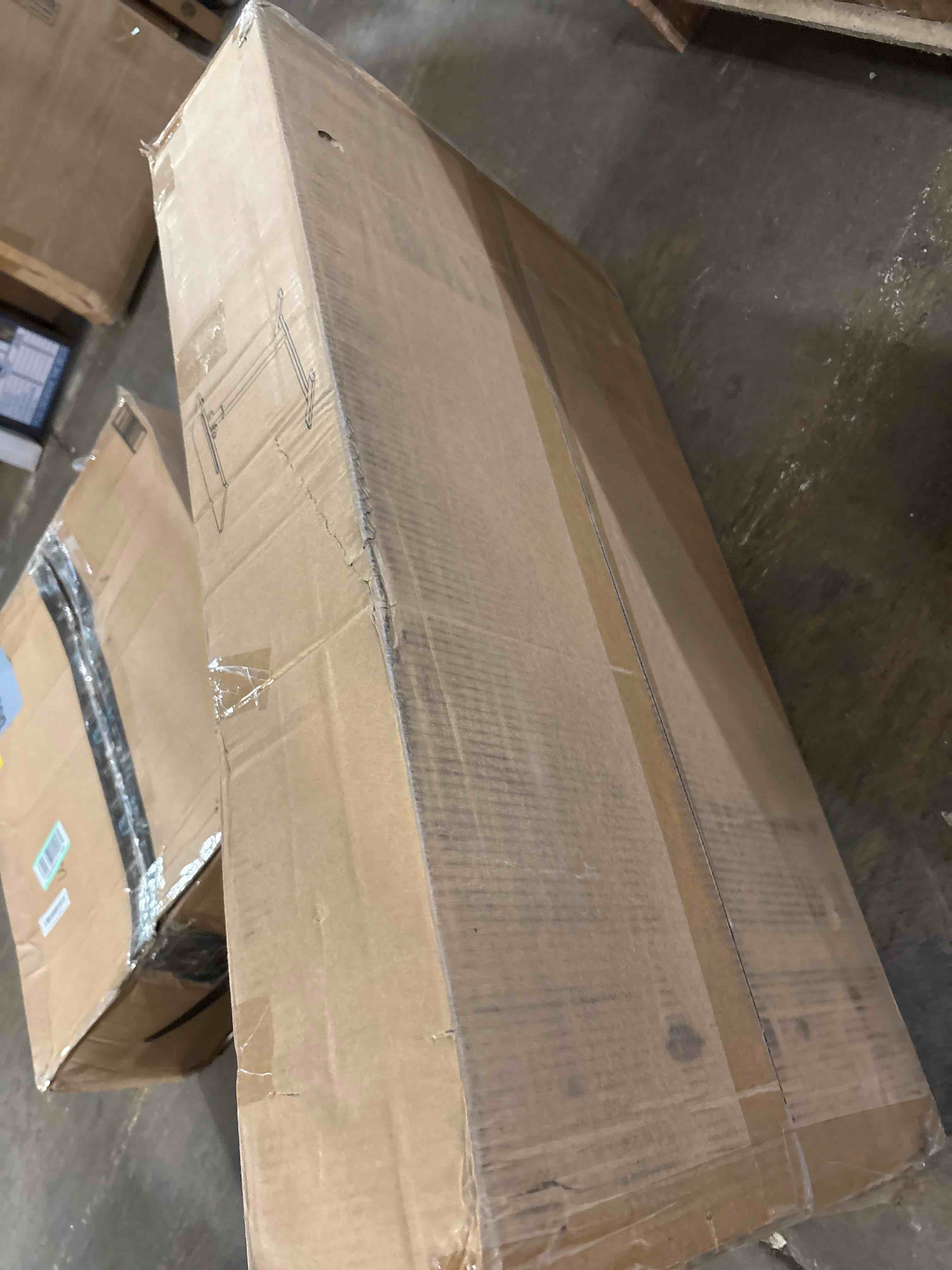 https://s3.amazonaws.com/lotting-images-prod/phillipi/TEA1209855_1756405868352.jpeg