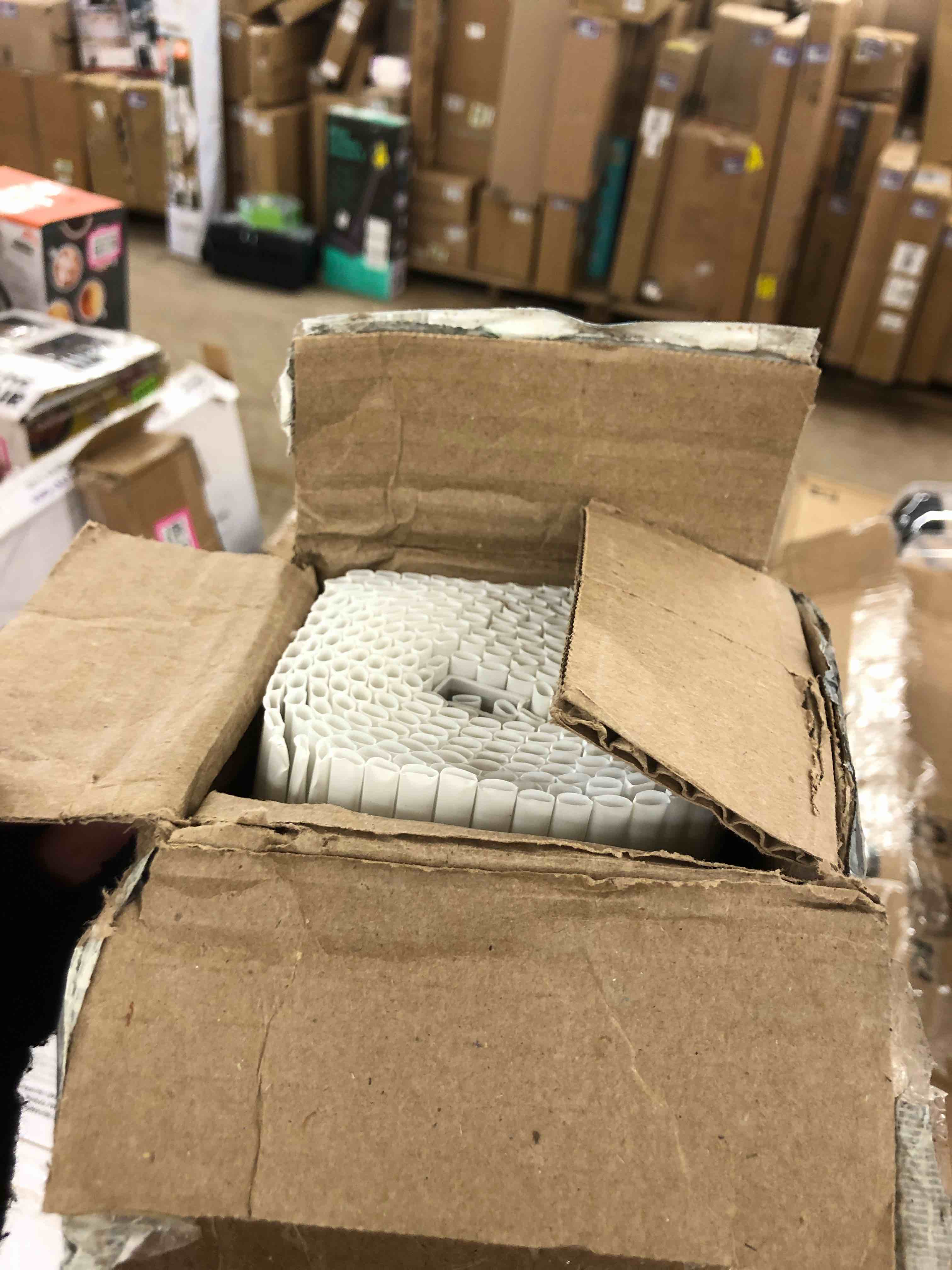 https://s3.amazonaws.com/lotting-images-prod/phillipi/TEA1210276_1741189988852.jpeg
