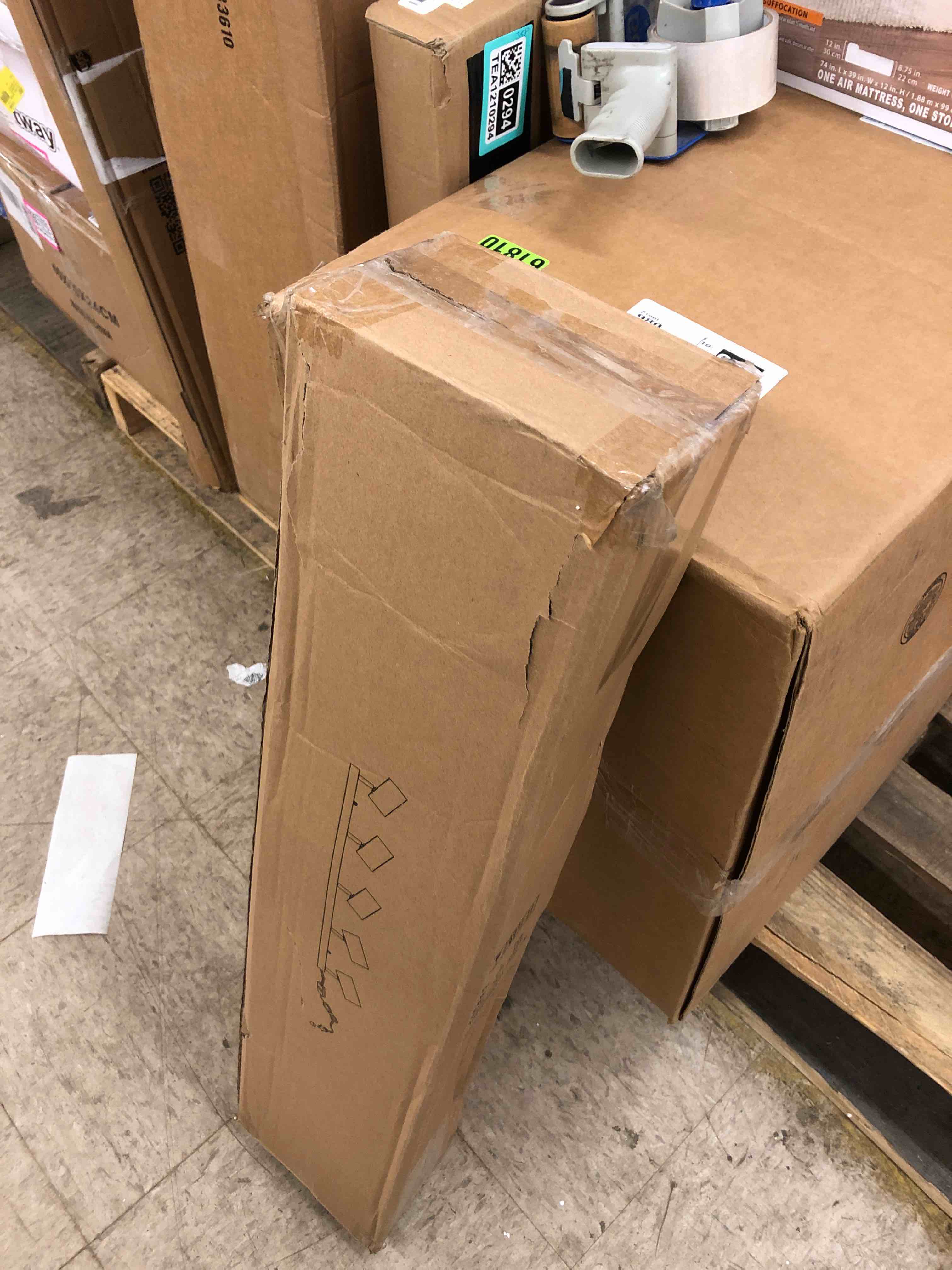 https://s3.amazonaws.com/lotting-images-prod/phillipi/TEA1210295_1741194284327.jpeg