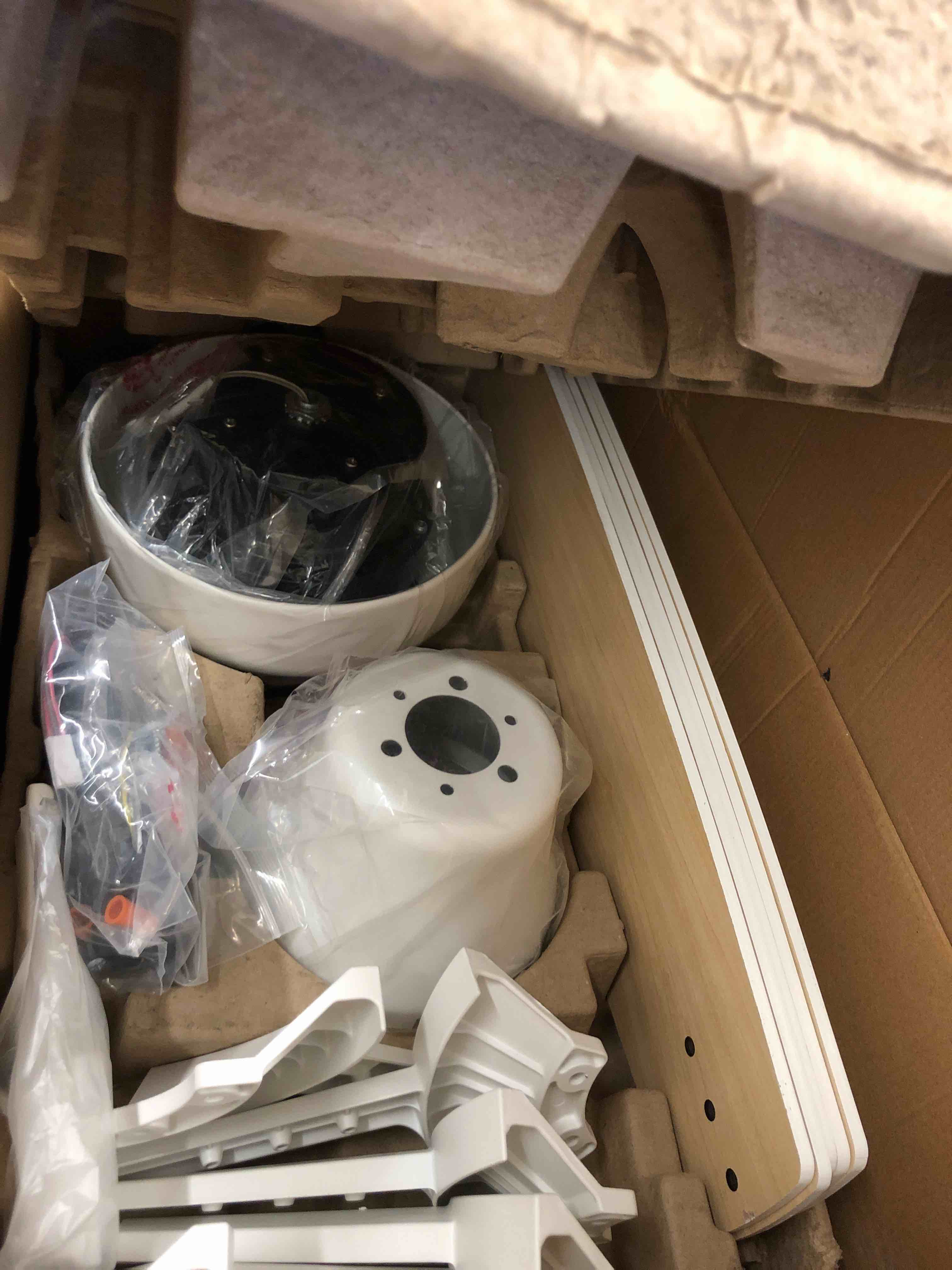https://s3.amazonaws.com/lotting-images-prod/phillipi/TEA1210432_1741974871014.jpeg