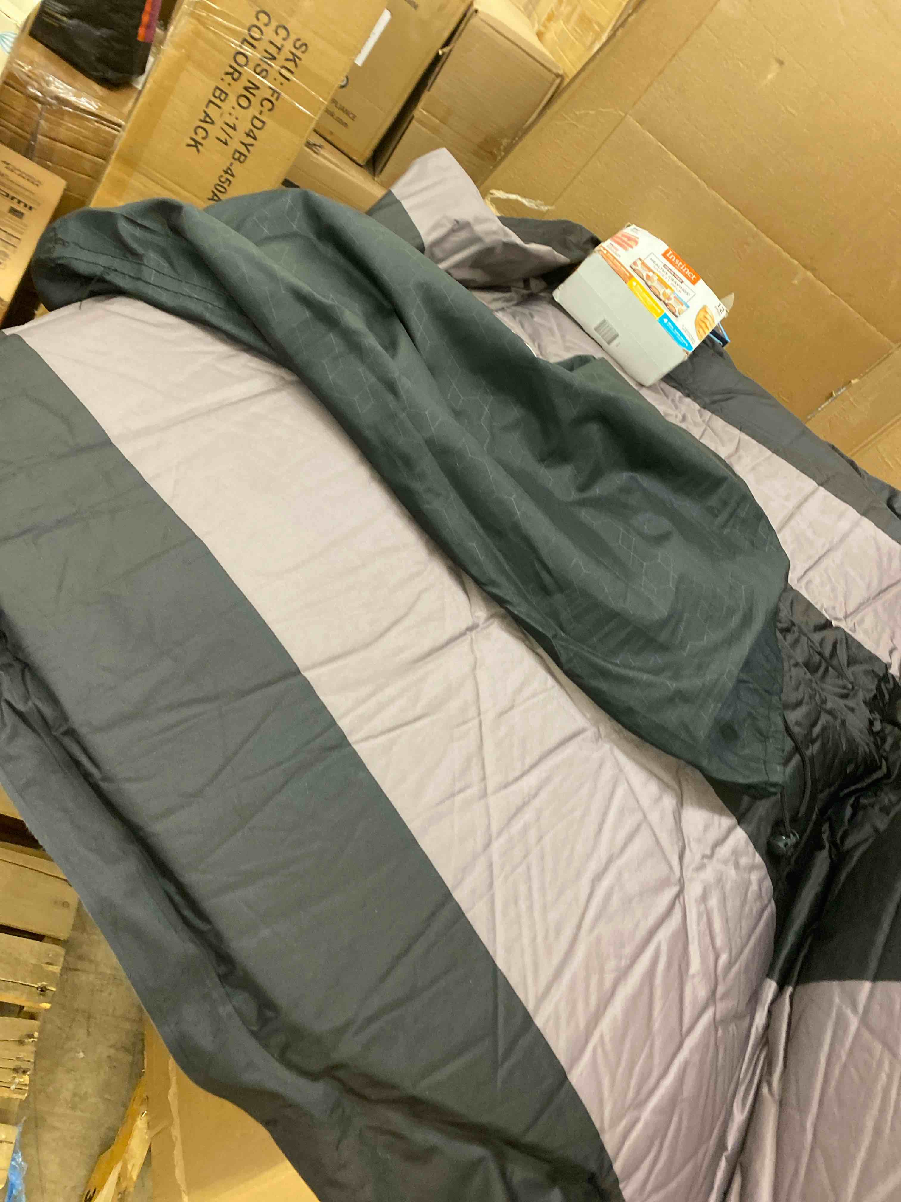 https://s3.amazonaws.com/lotting-images-prod/phillipi/TEA1211256_1744461033974.jpeg