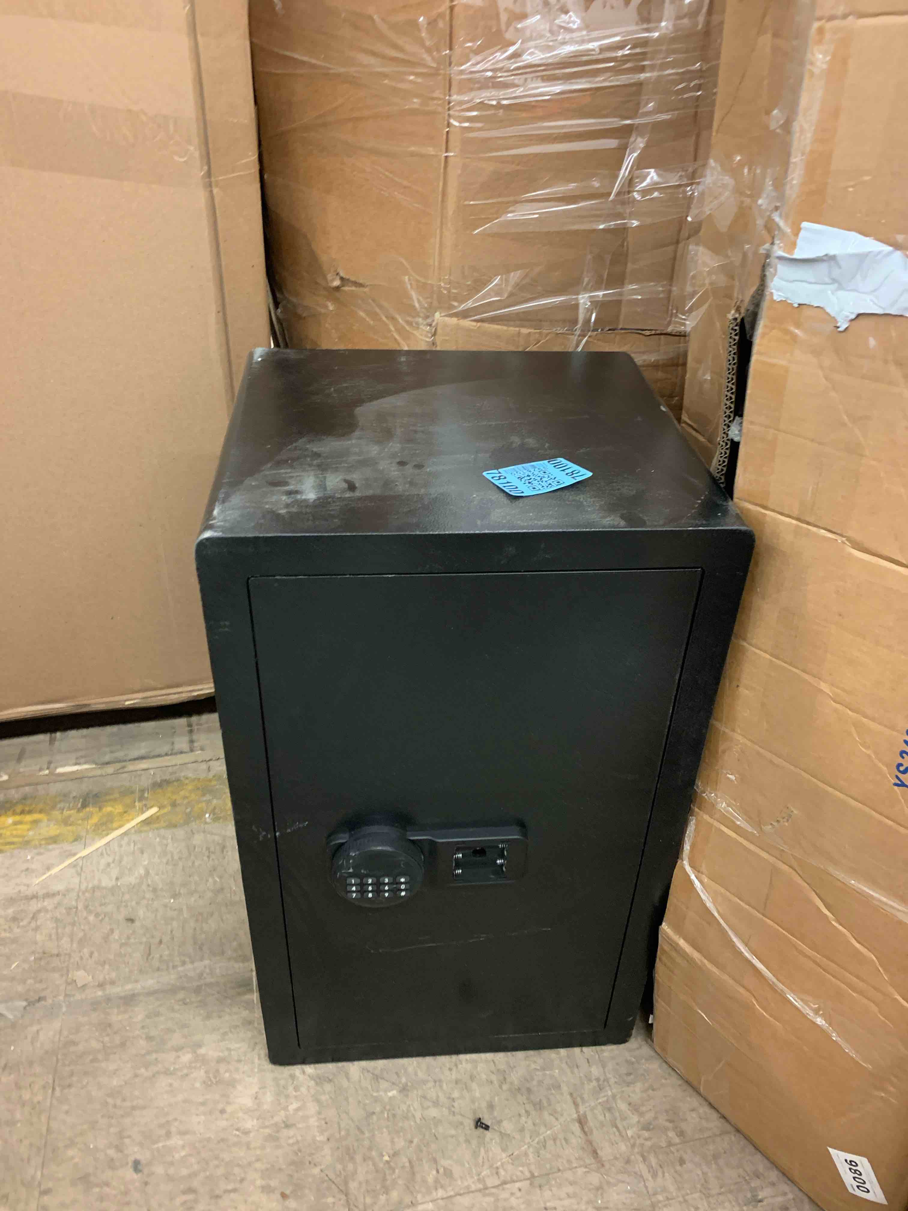 https://s3.amazonaws.com/lotting-images-prod/phillipi/TEA1211685_1745428116590.jpeg