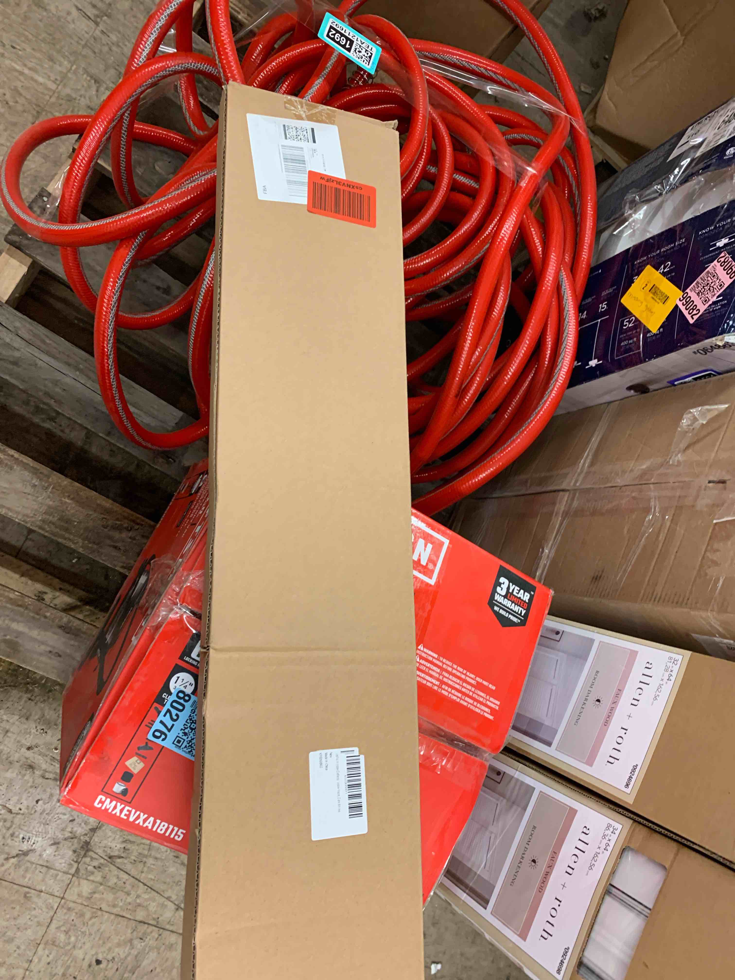https://s3.amazonaws.com/lotting-images-prod/phillipi/TEA1211702_1745520965356.jpeg