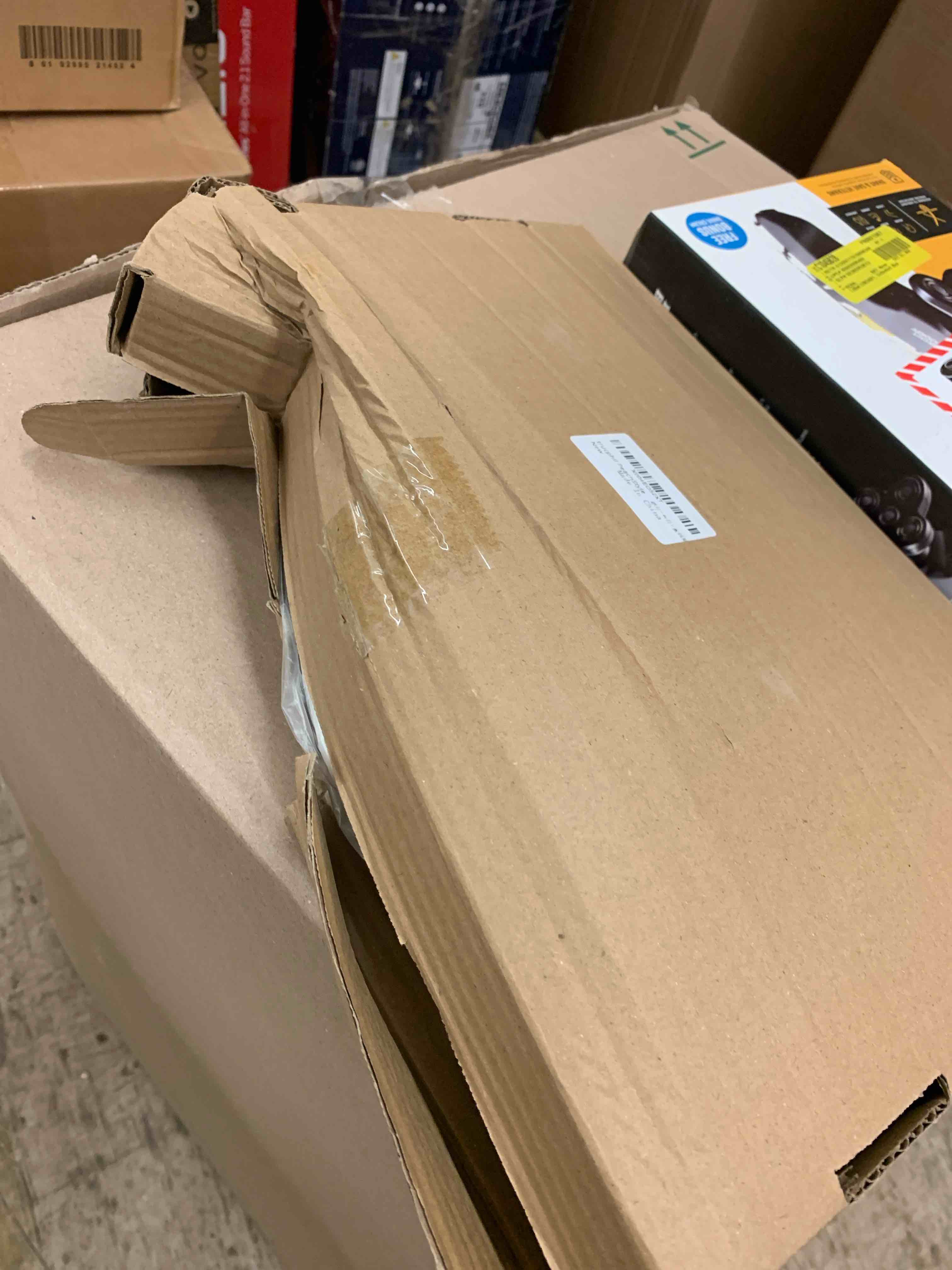 https://s3.amazonaws.com/lotting-images-prod/phillipi/TEA1211899_1745941945568.jpeg